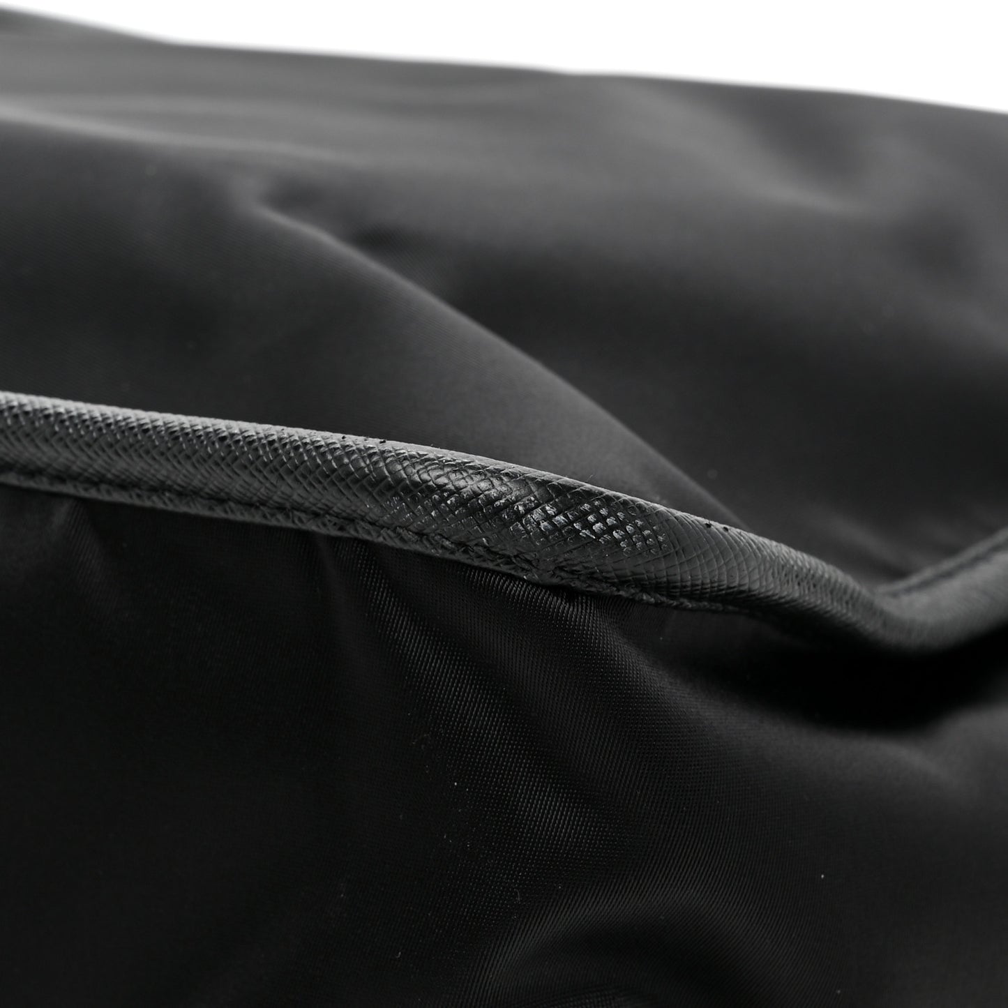 Tessuto Nylon Saffiano Logo Messenger Bag Black