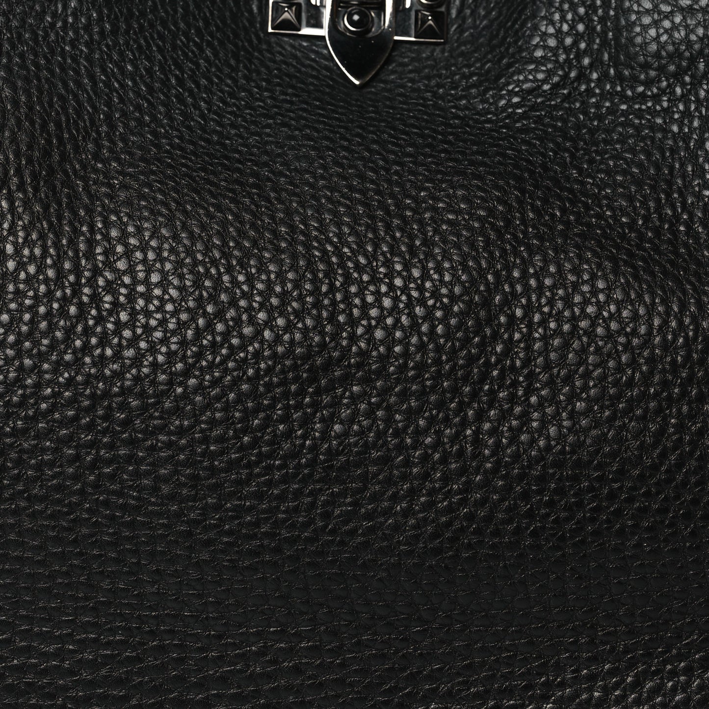 Grained Calfskin Onyx Medium Rockstud Rolling Tote Black