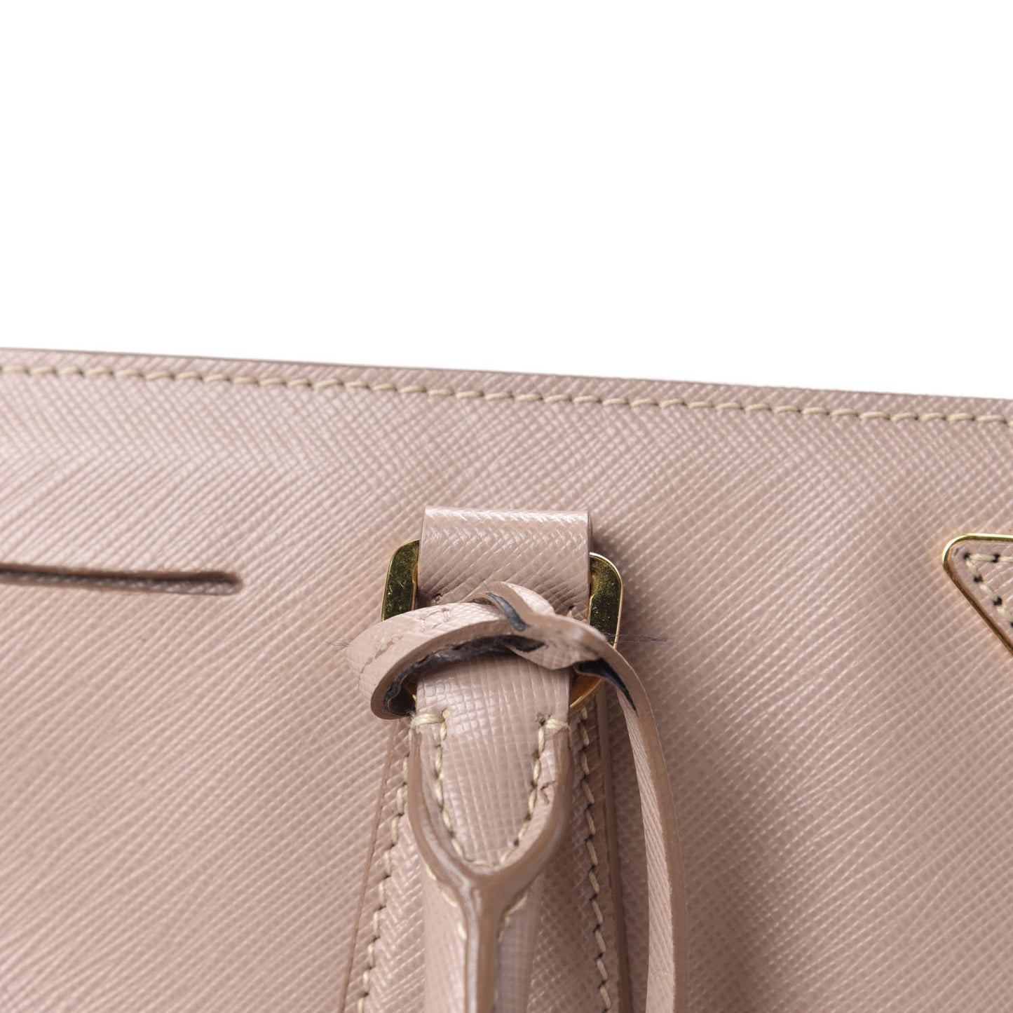Saffiano Lux Medium Tote Cammeo