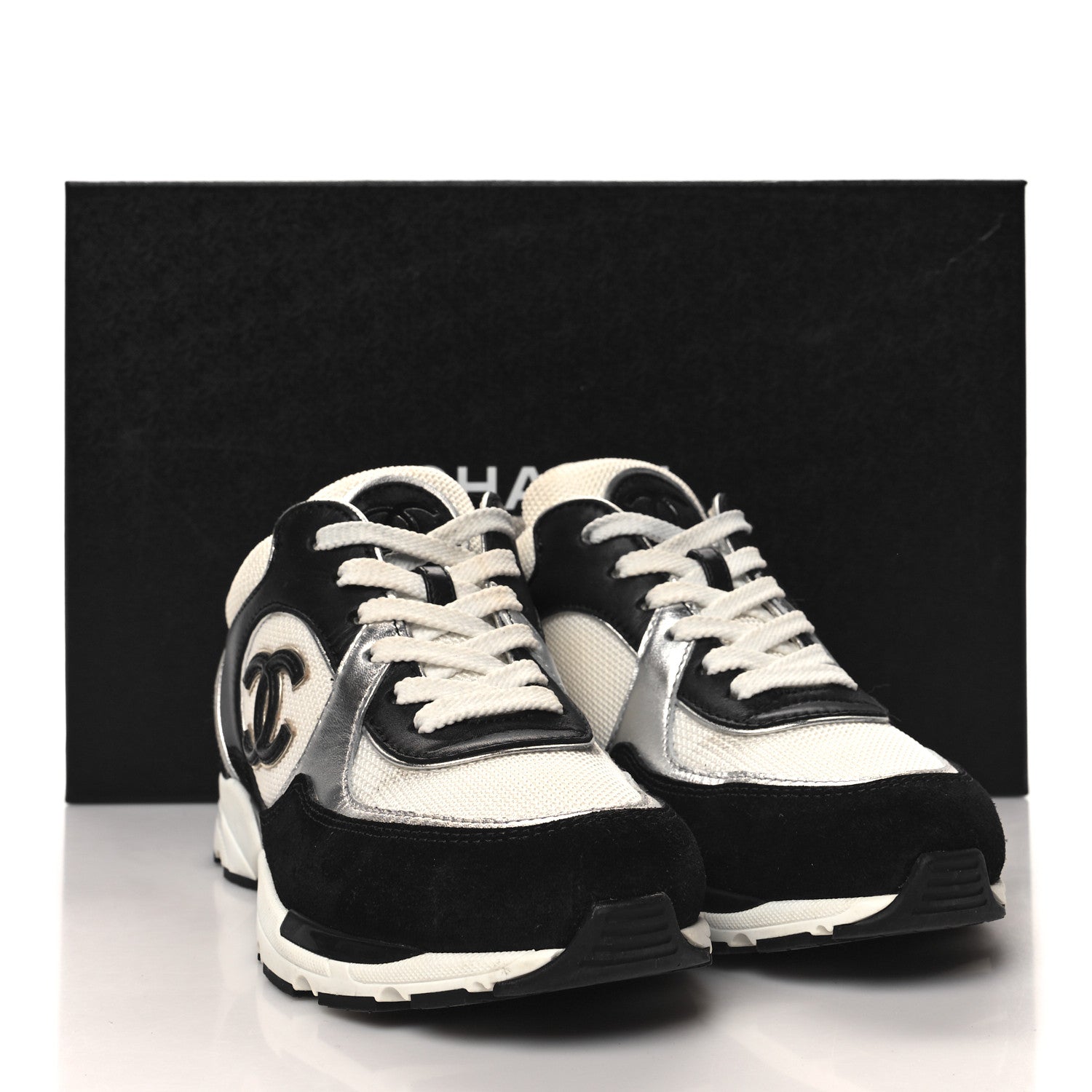 Chanel Mesh Suede Calfskin Grained Calfskin Womens CC Sneakers 35 Black White 11 of 11
