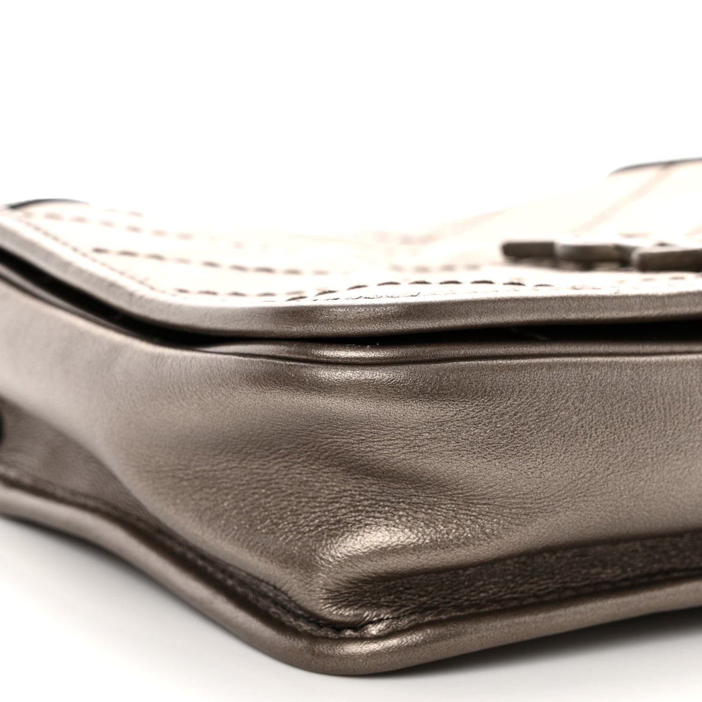 Metallic Calfskin Matelasse Monogram Niki Chain Wallet Platinum
