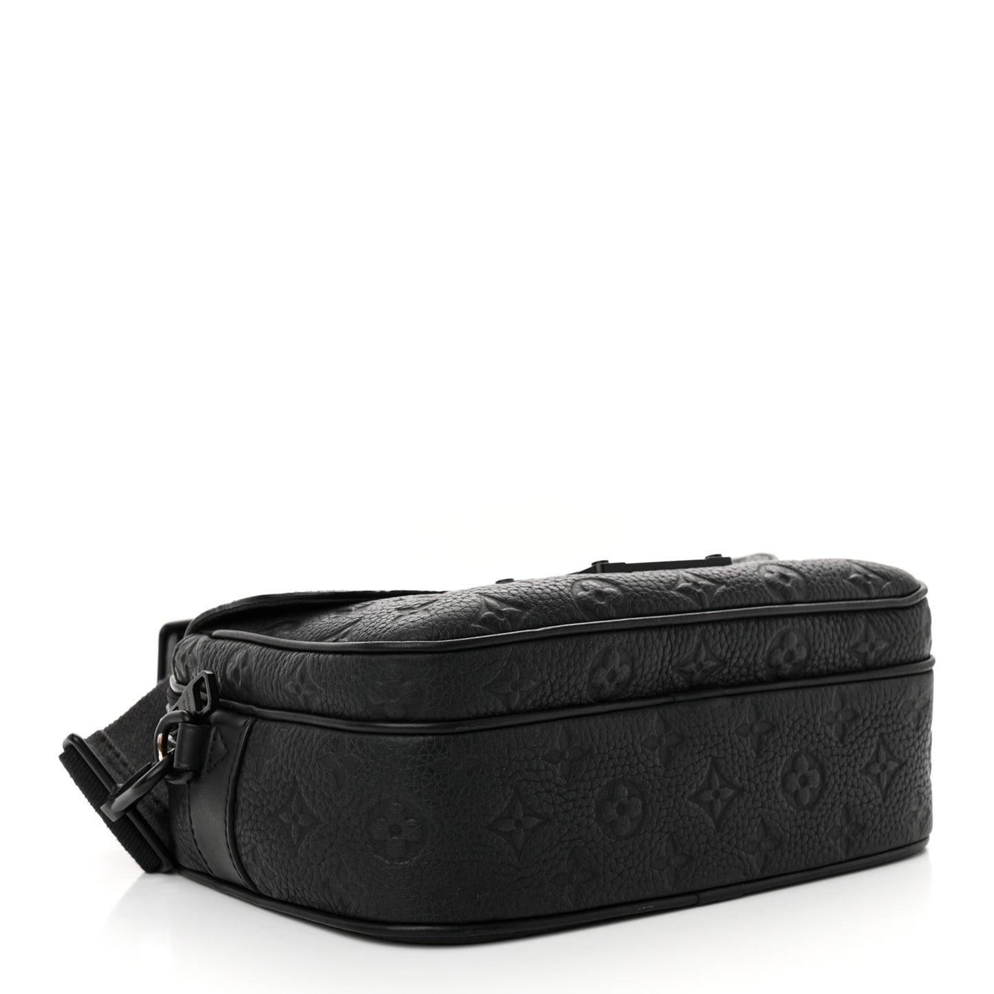 Taurillon Monogram S Lock Messenger Black