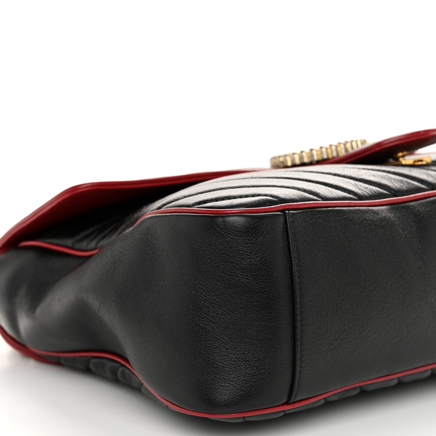 Vintage Effect Calfskin Matelasse Diagonal Large Torchon GG Marmont Shoulder Bag Black Romantic Cherry