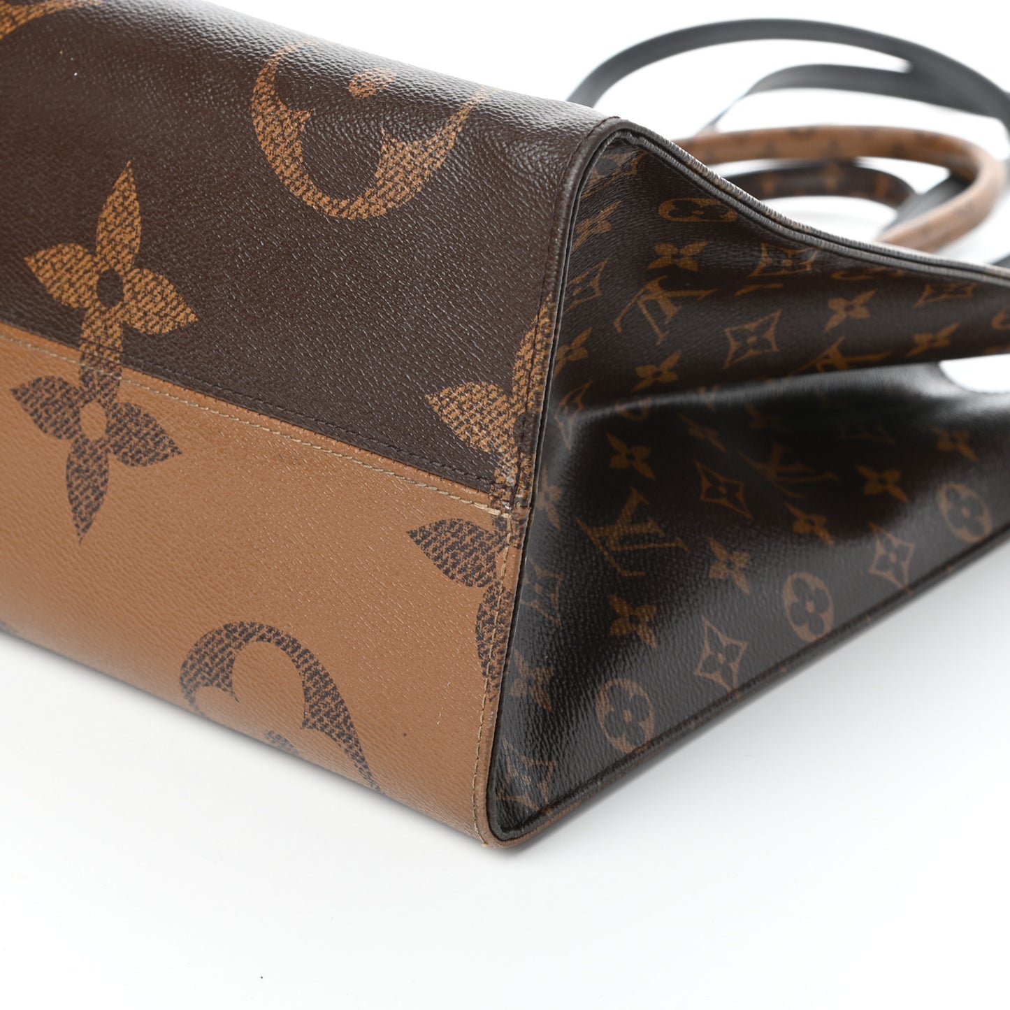 Reverse Monogram Giant Onthego GM