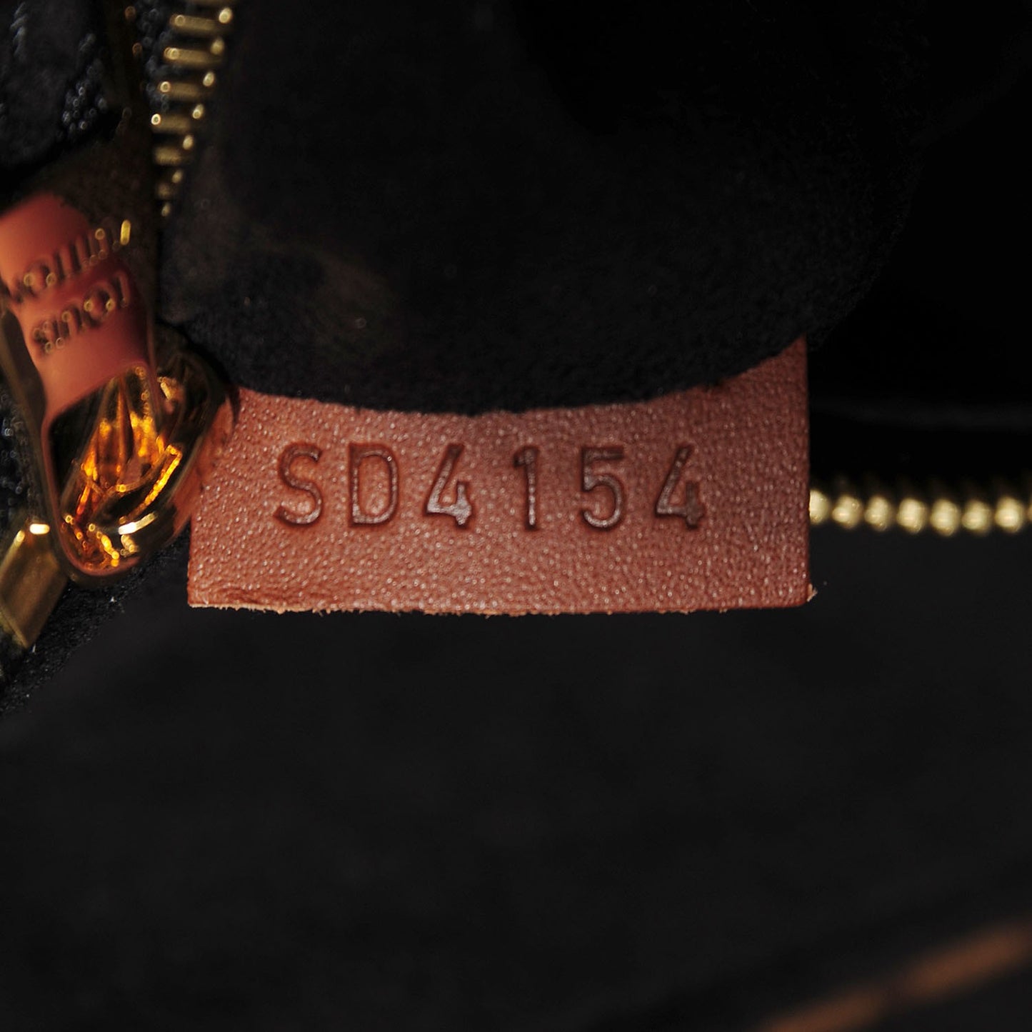 Monogram Pallas Chain Black