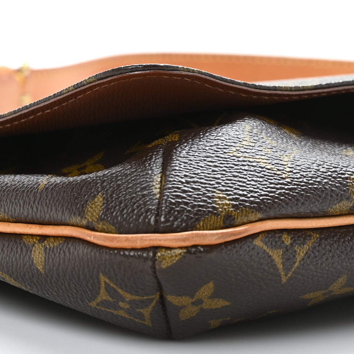 Monogram Musette Tango