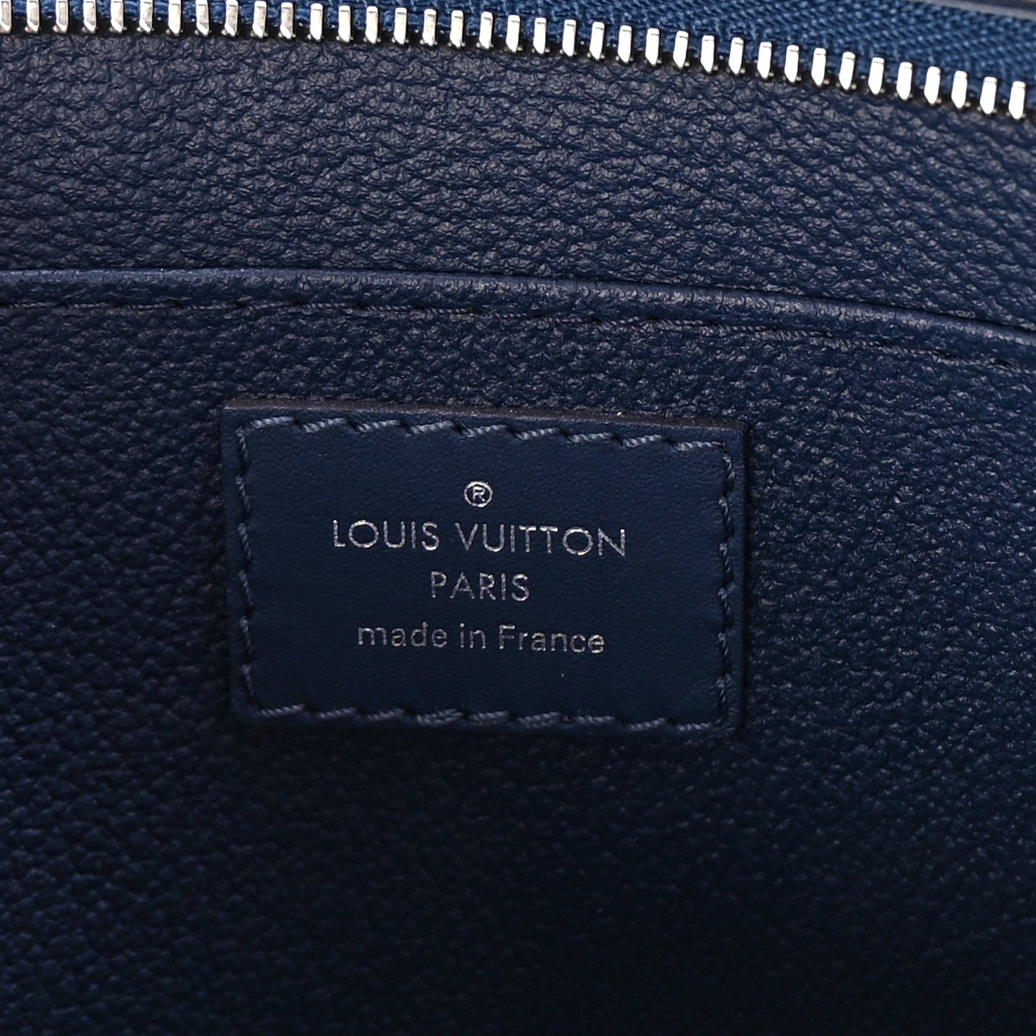 Louis Vuitton Epi Toiletry Pouch 19 Indigo 6 of 6