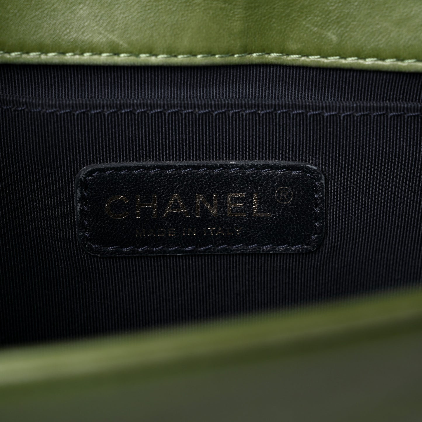 Velvet Tweed Medium Boy Flap Green