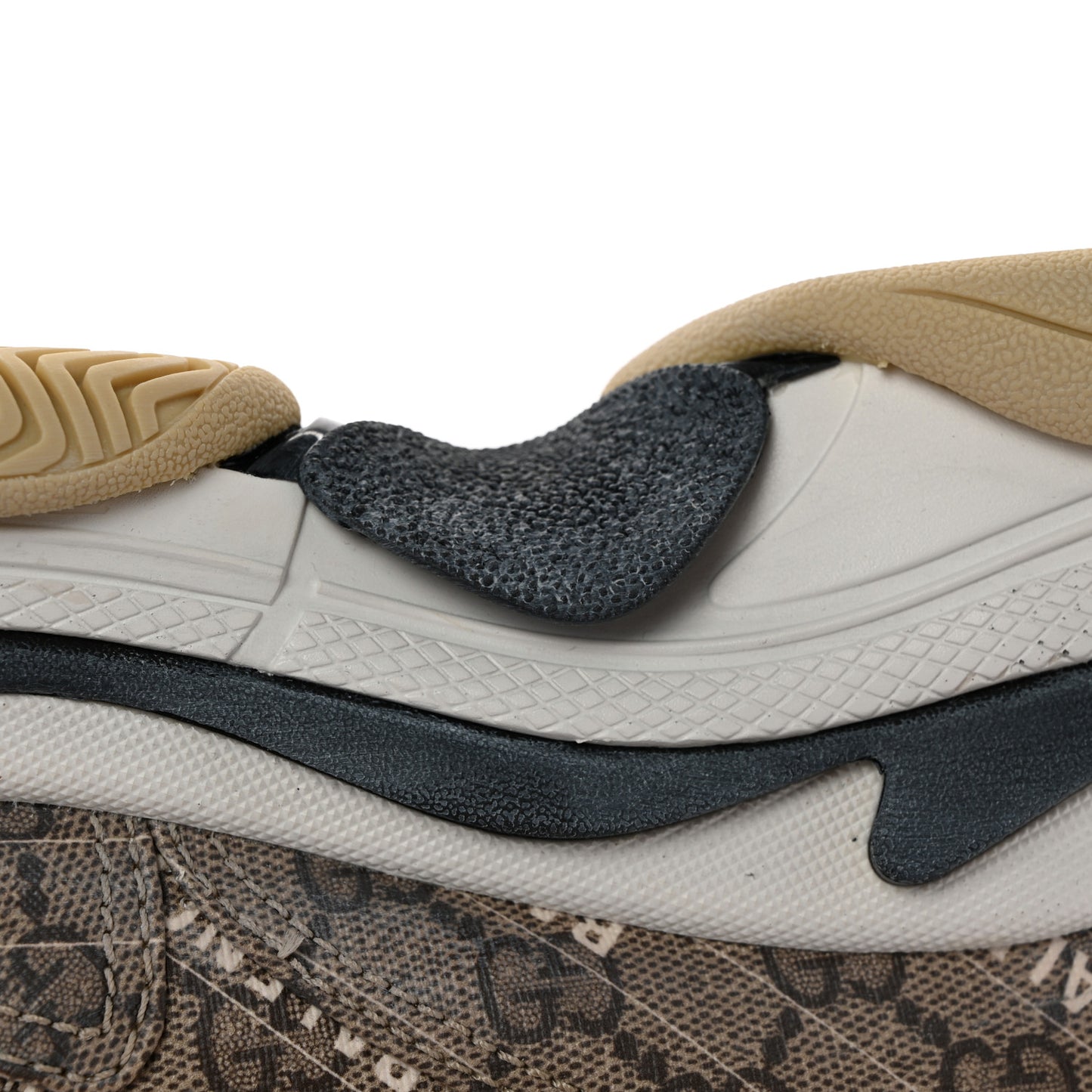 X GUCCI GG Supreme Monogram Allover Logo Womens Triple S Sneakers 37 Beige Ebony Mystic White