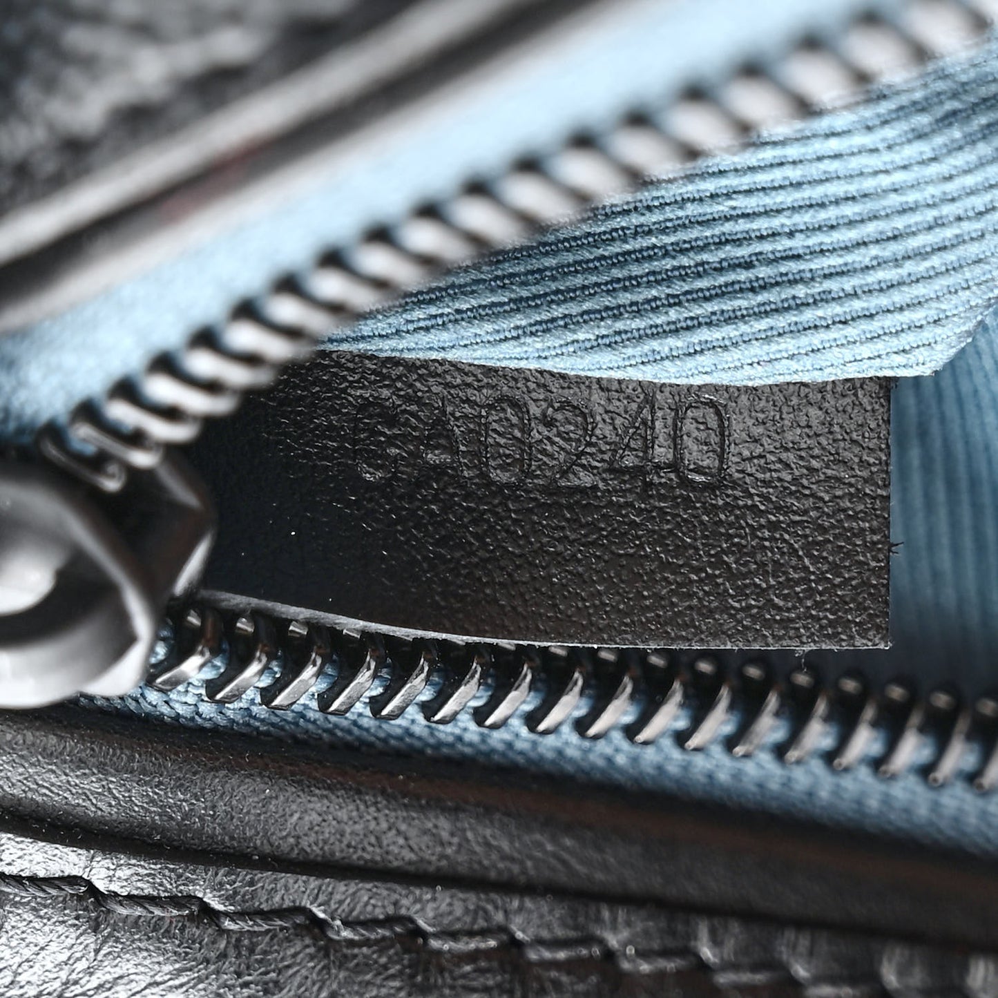 Damier Graphite Discovery Bumbag