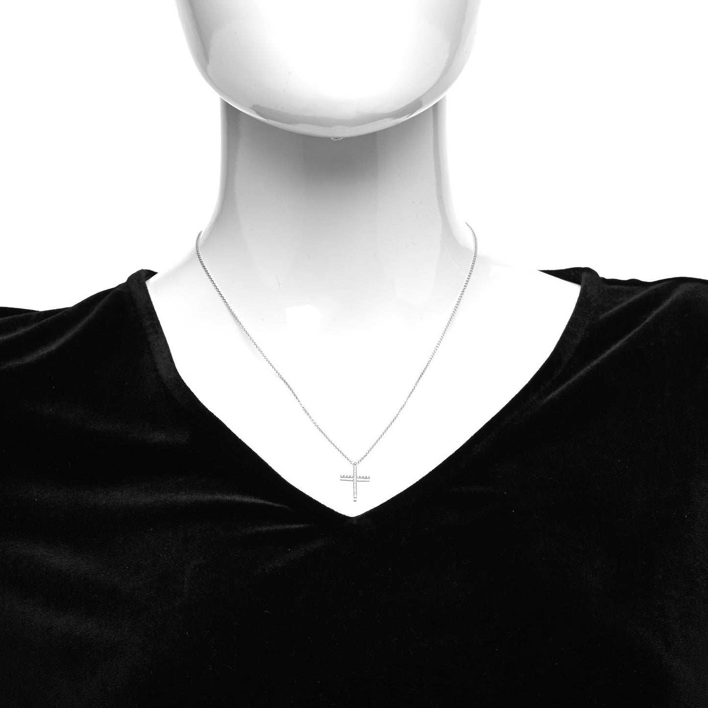 18K White Gold Diamond Medium Cross Pendant Necklace