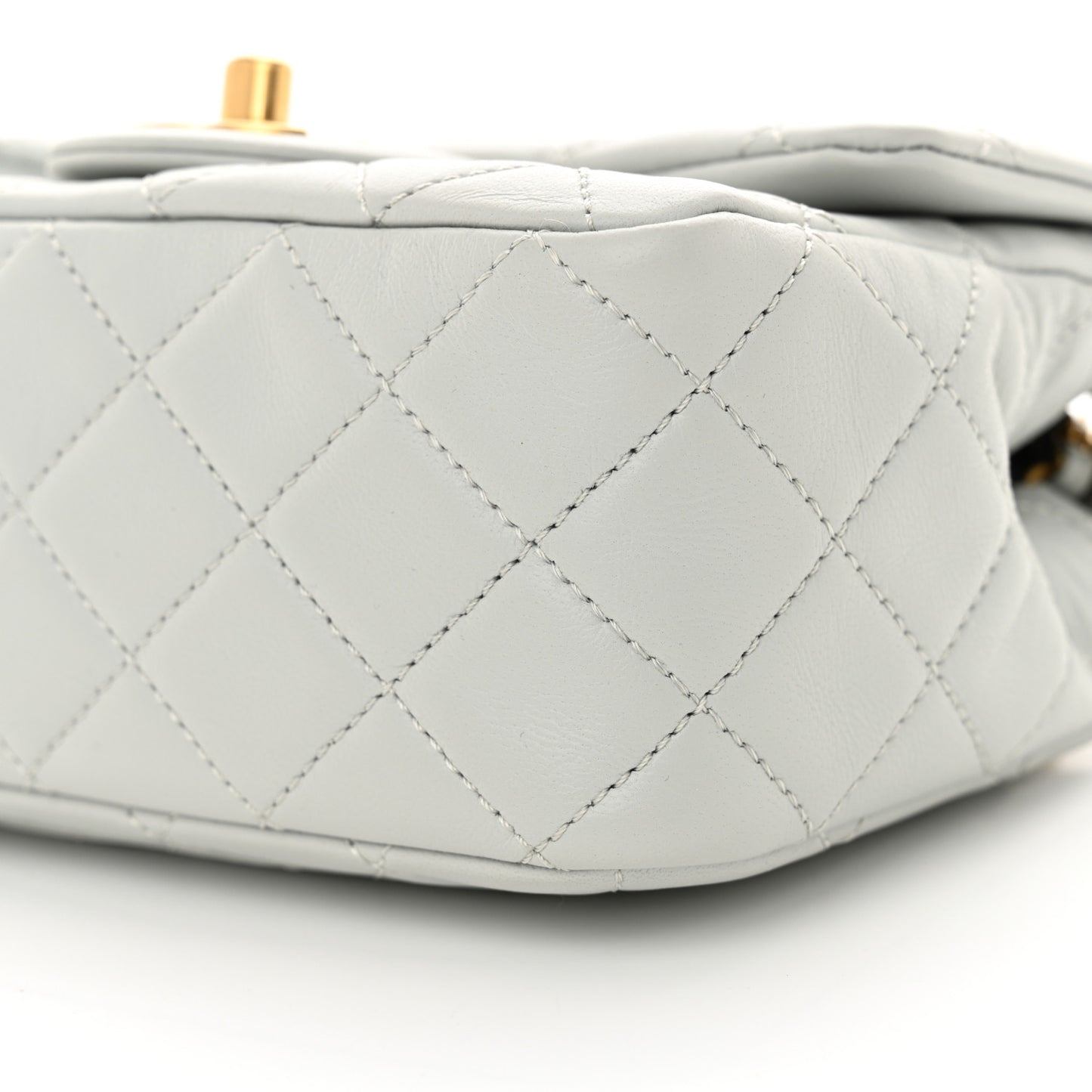 Lambskin Quilted Mini Pearl Crush Flap Light Grey