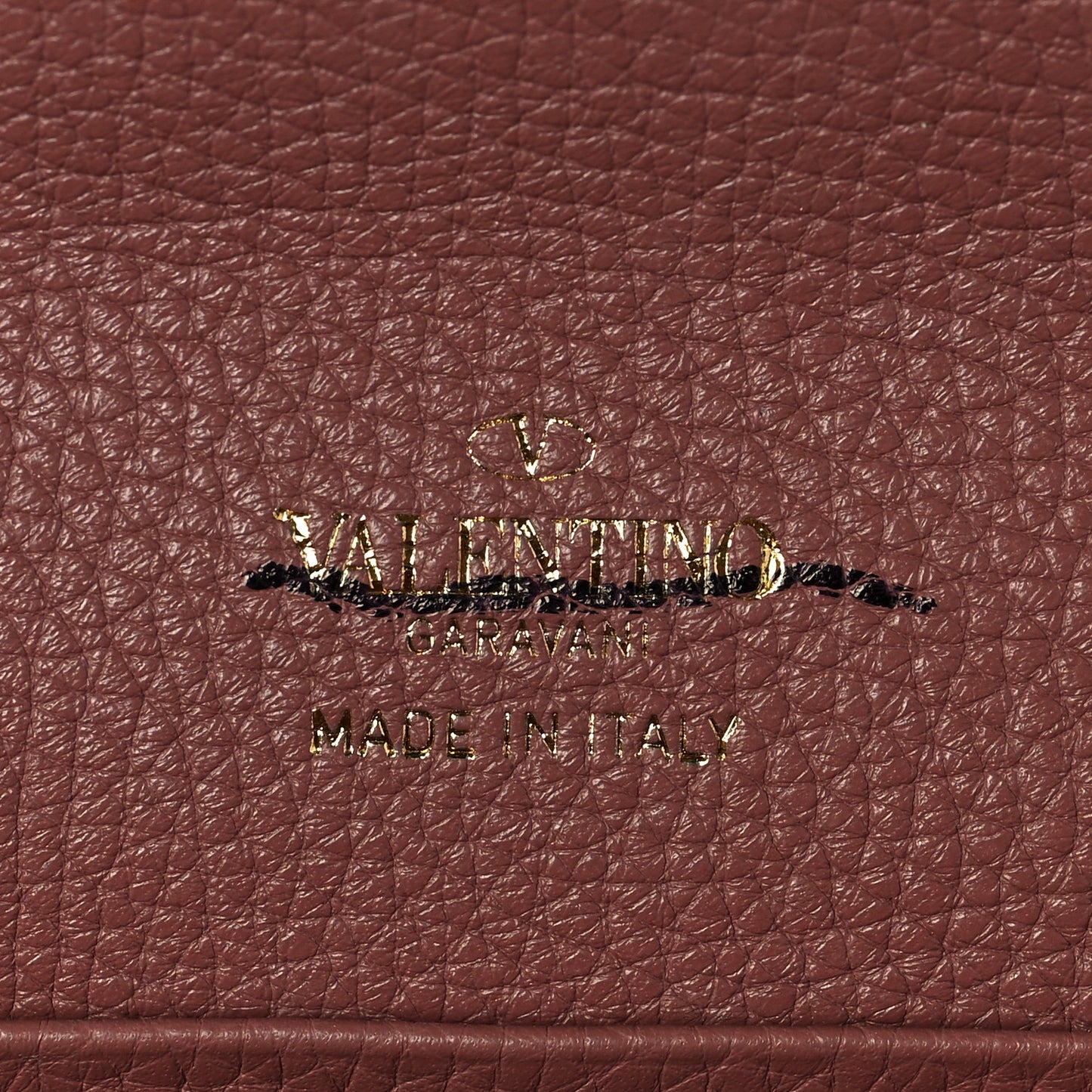 Pebbled Calfskin Rockstud Flip Lock Wallet On Chain English Rose