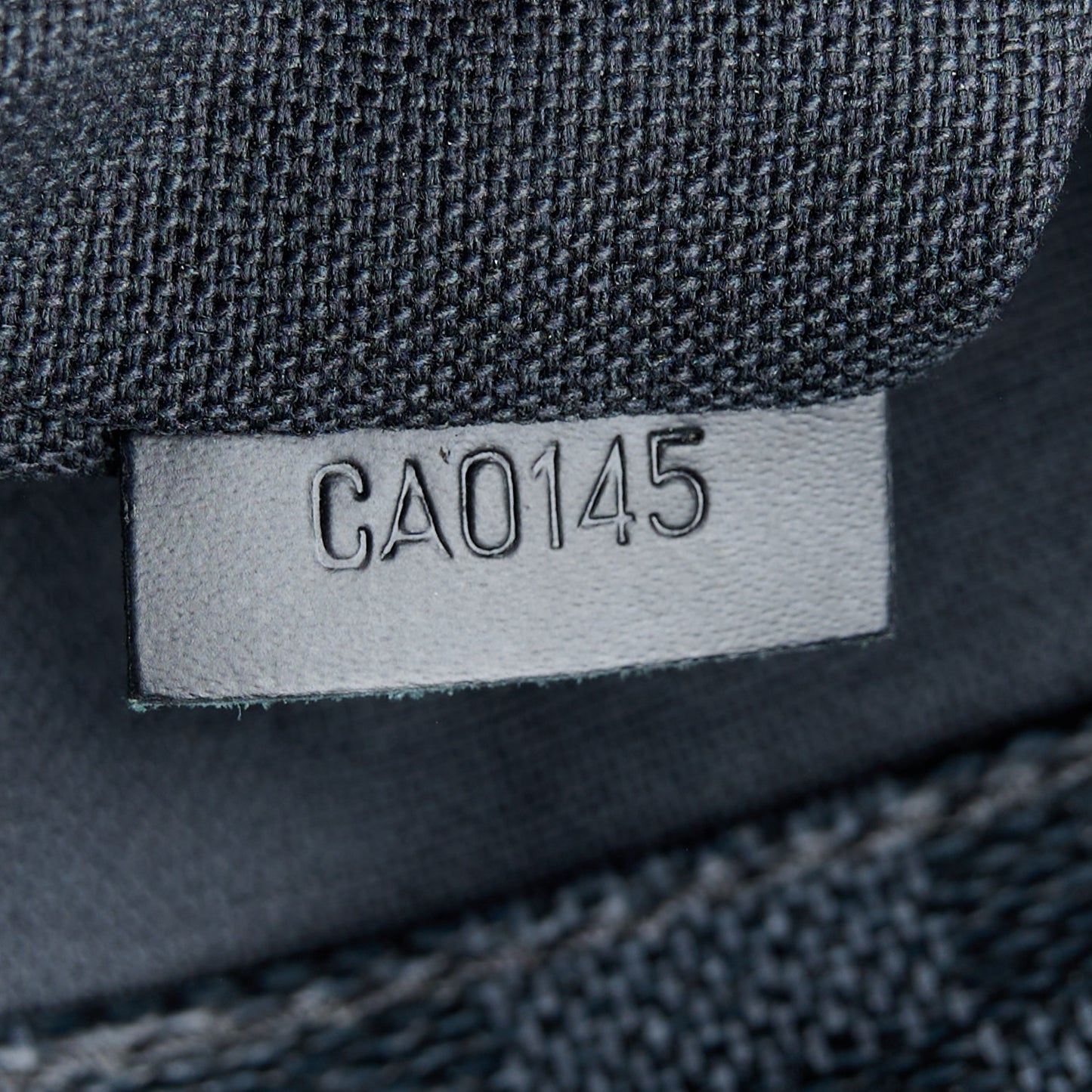 Damier Graphite District MM