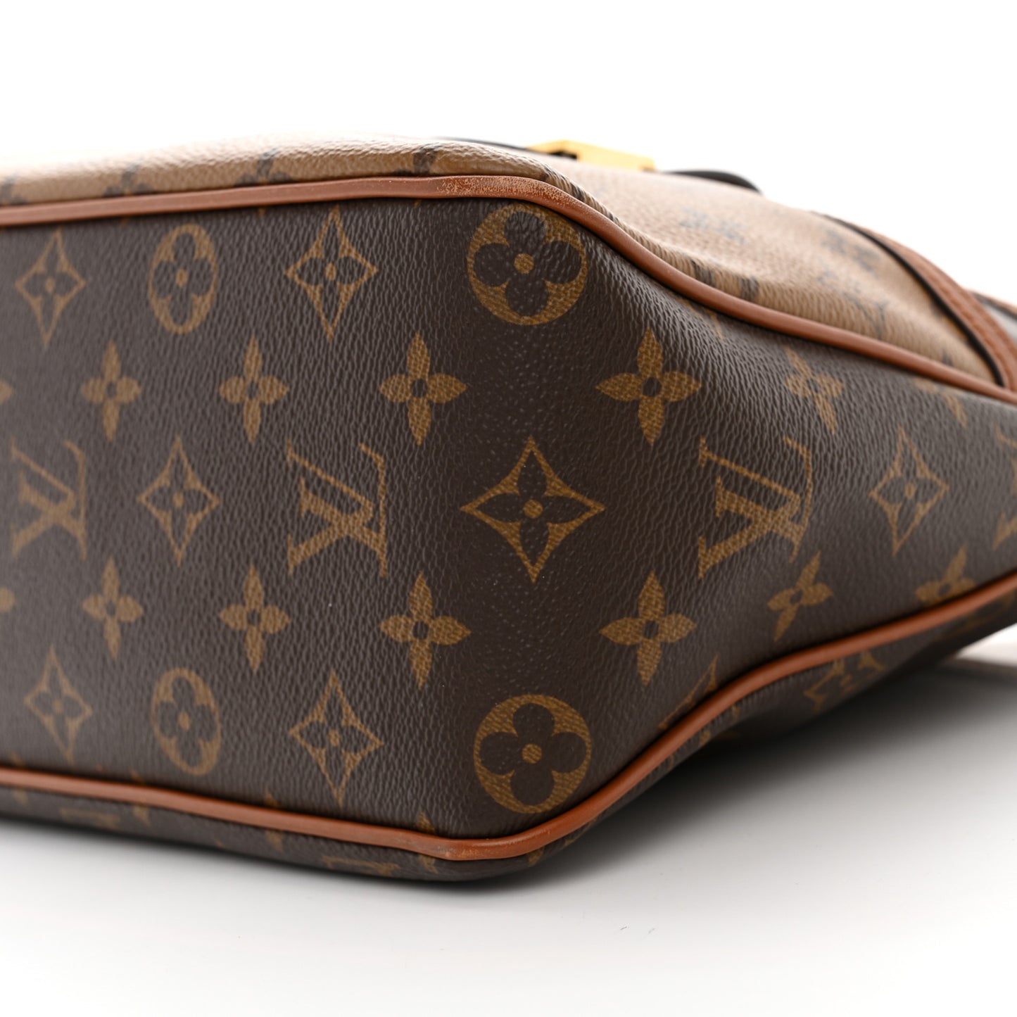 Reverse Monogram Dauphine Hobo PM