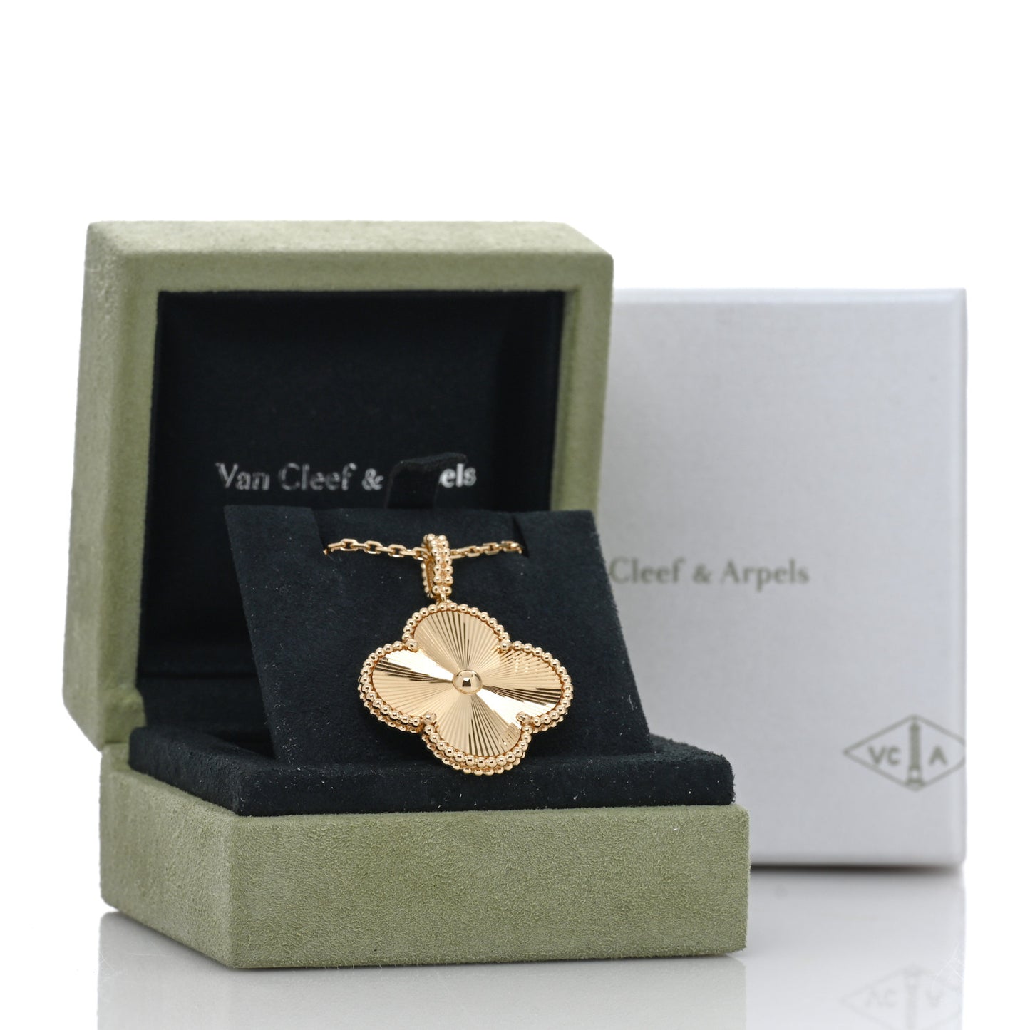 18K Yellow Gold Guilloche Magic Alhambra Long Necklace