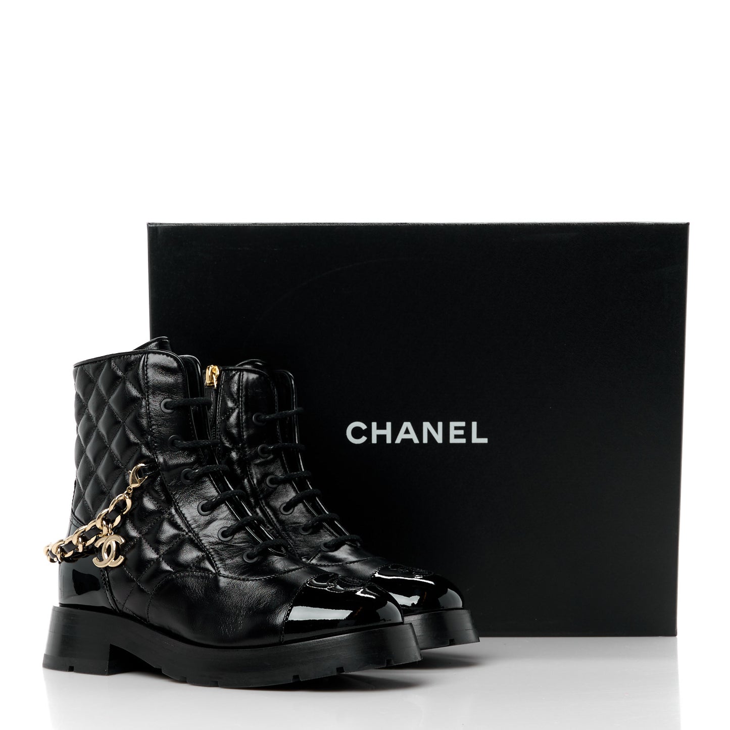 Shiny Calfskin Patent Quilted Chain Lace Up Combat Boots 35.5 Black