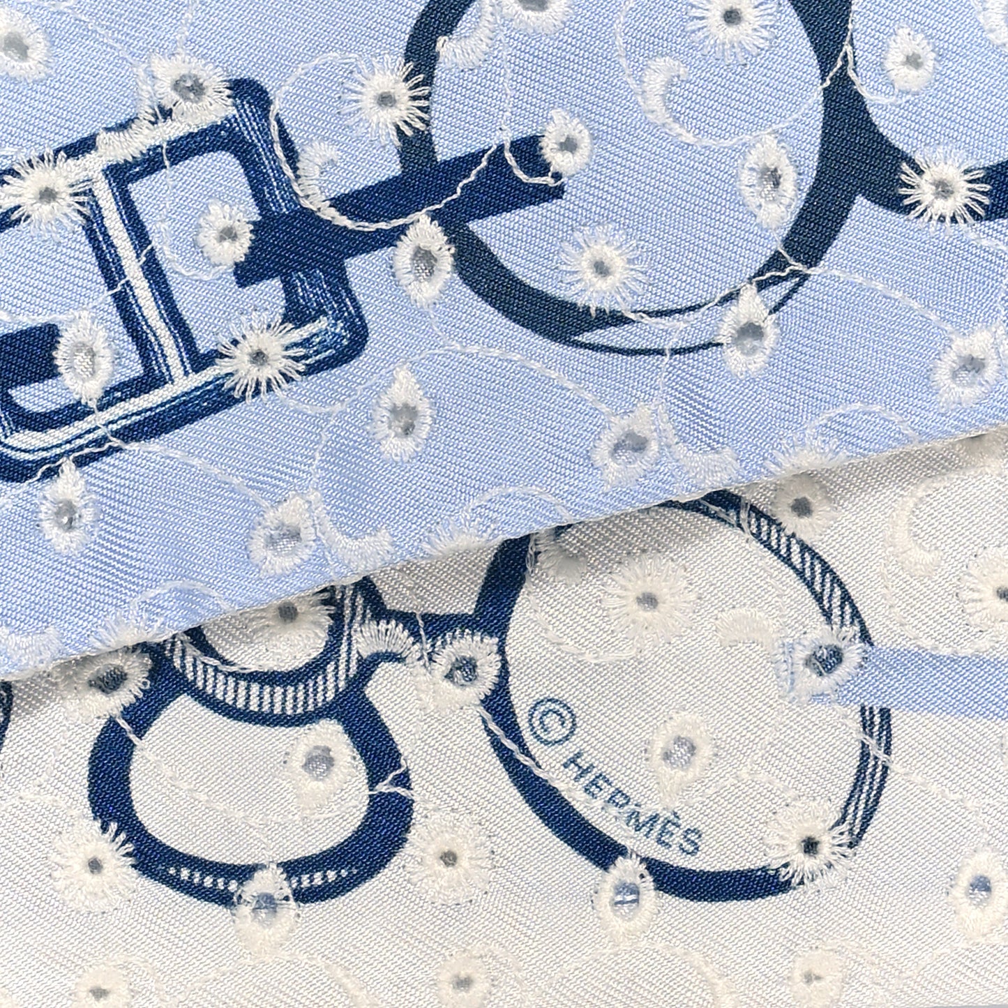 Silk Embroidered Do Re Boucles Broderie Anglaise Twilly Bleu White Marine