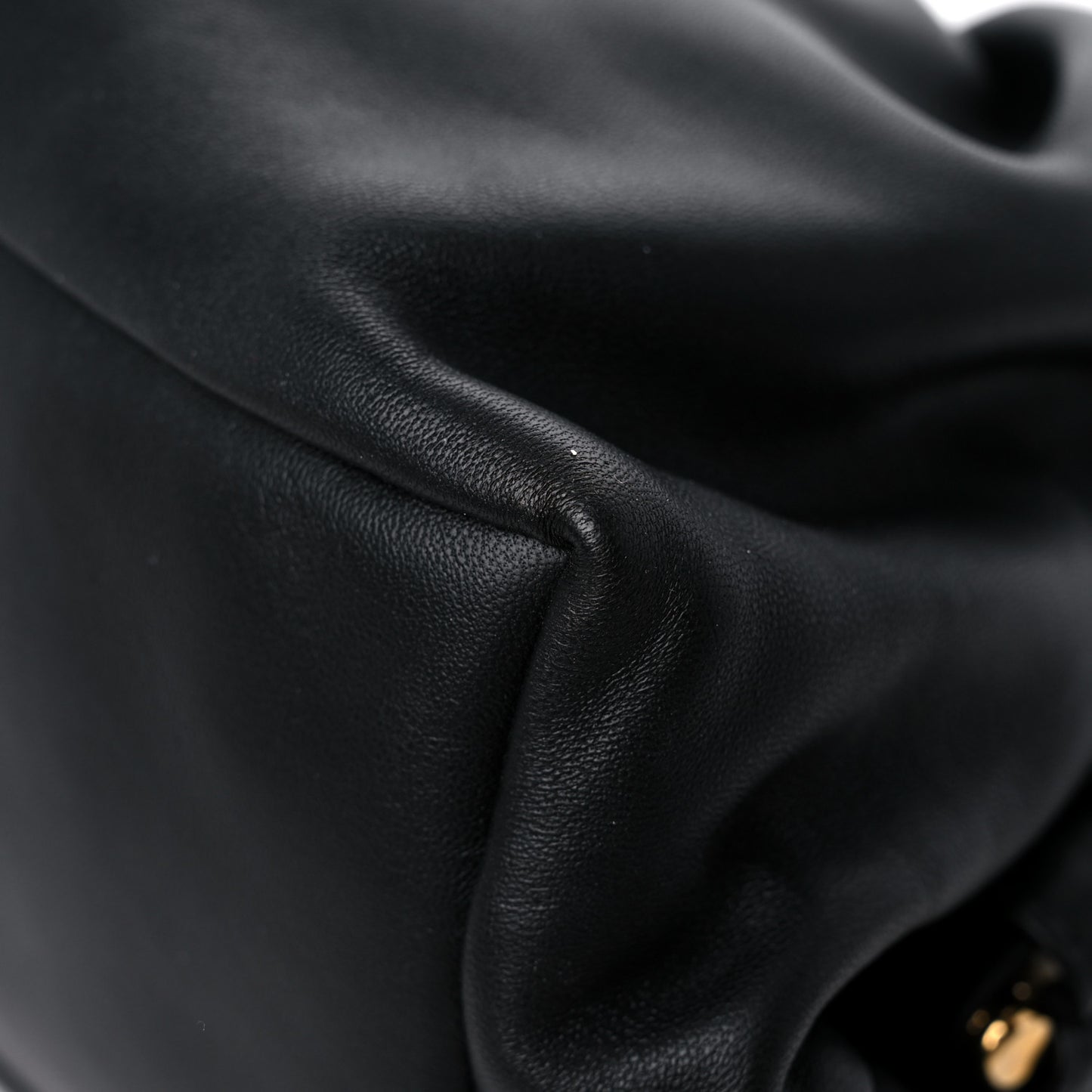 Lambskin Cloud Clutch Black Flamma