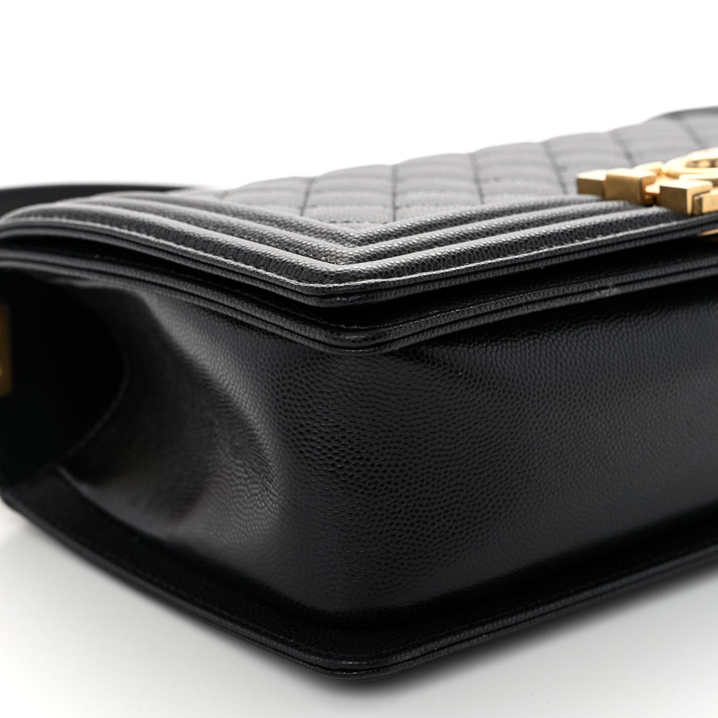 Caviar Quilted Medium Boy Flap Black