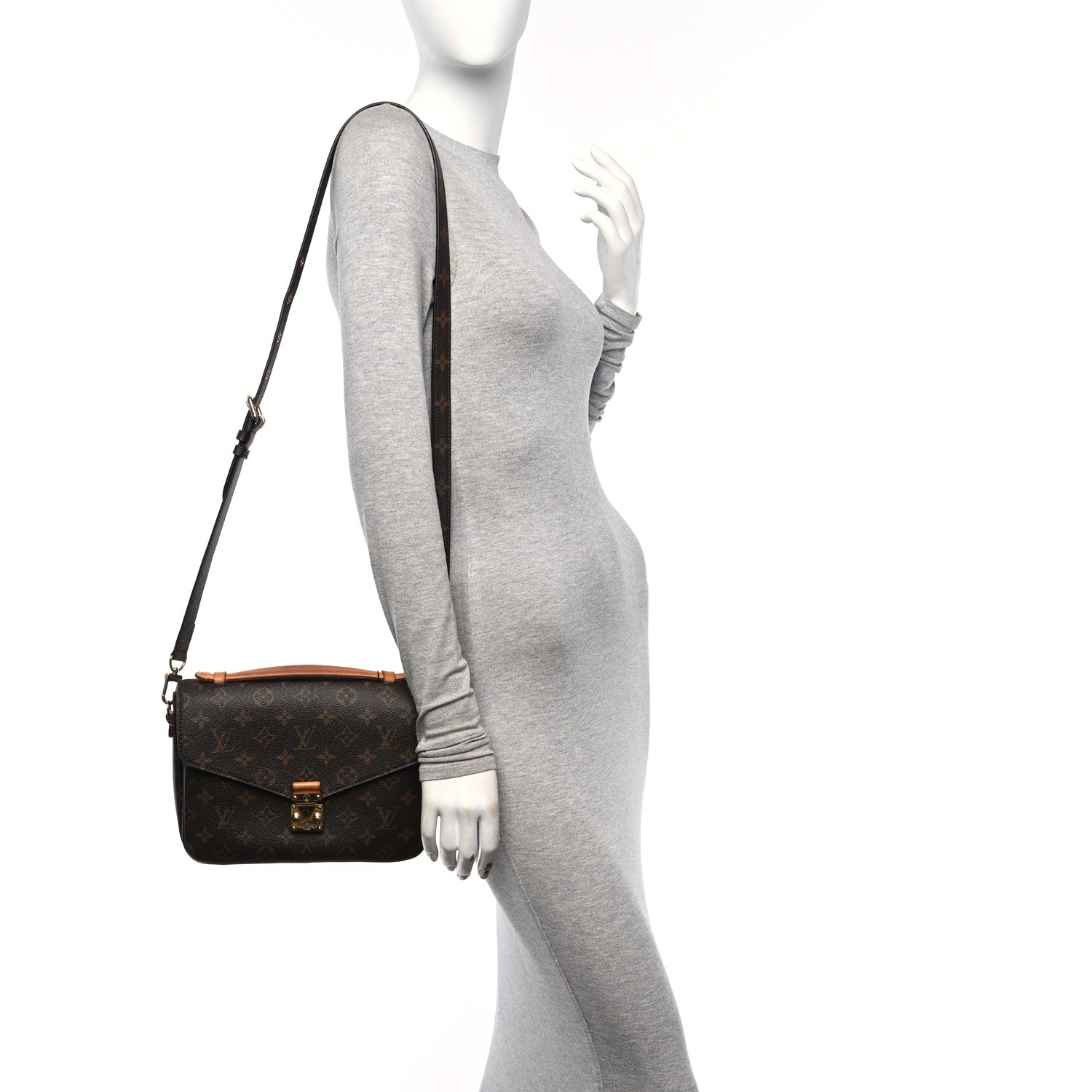 Louis Vuitton Monogram Pochette Metis 2 of 11