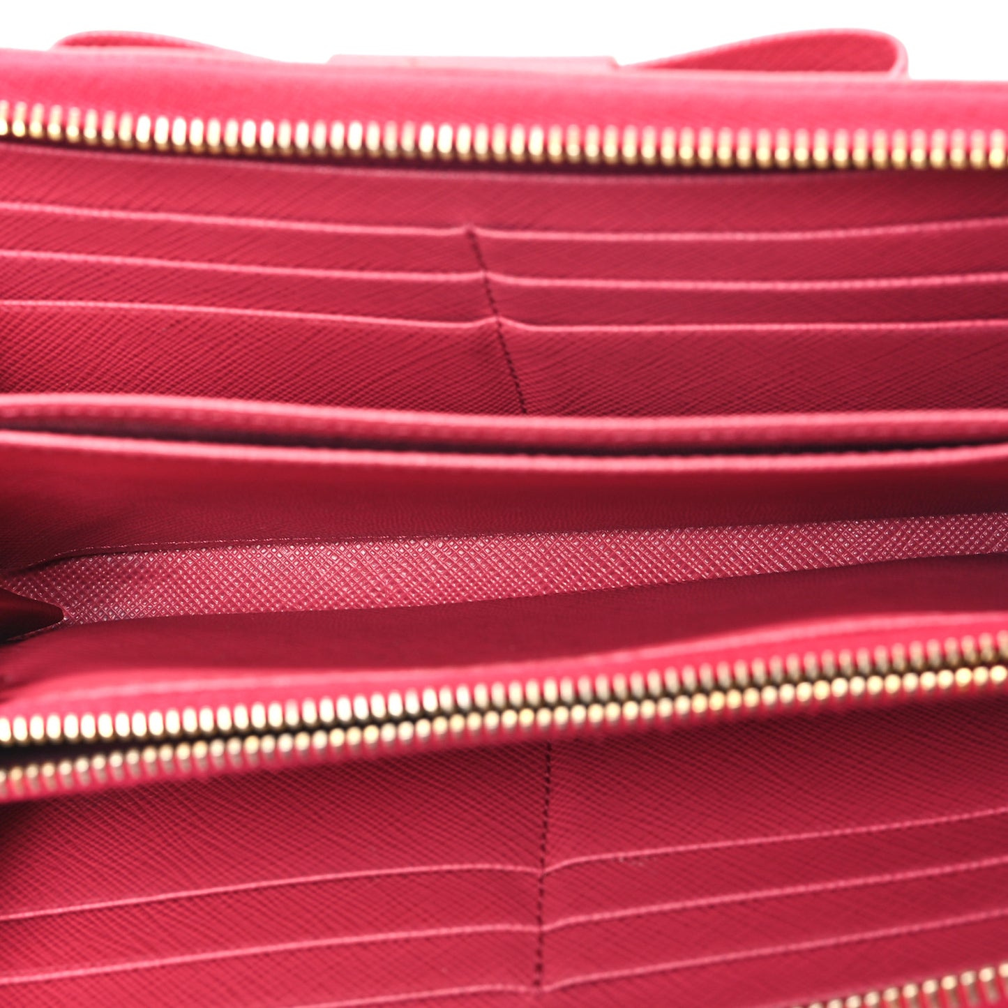 Saffiano Fiocco Bow Zip Around Wallet Peonia