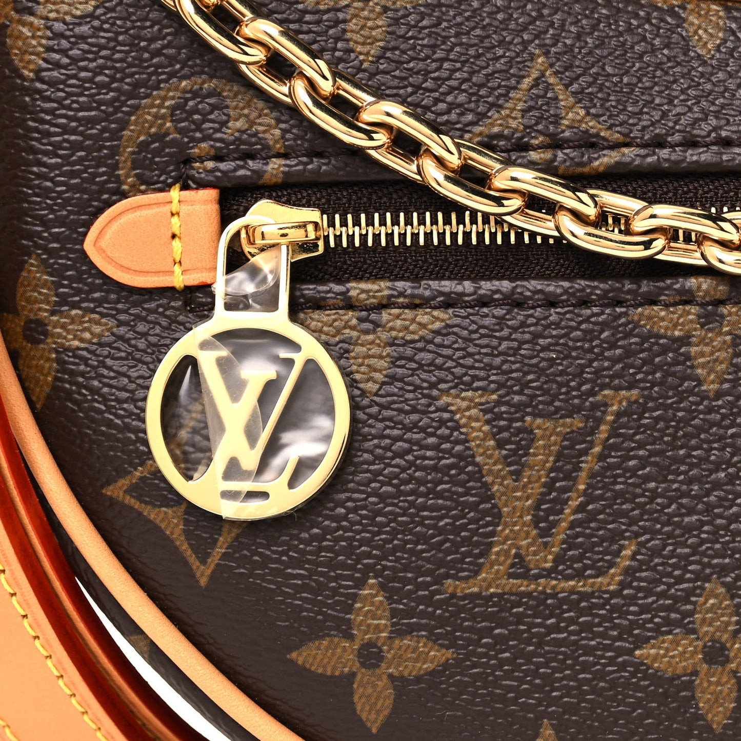 Monogram Loop