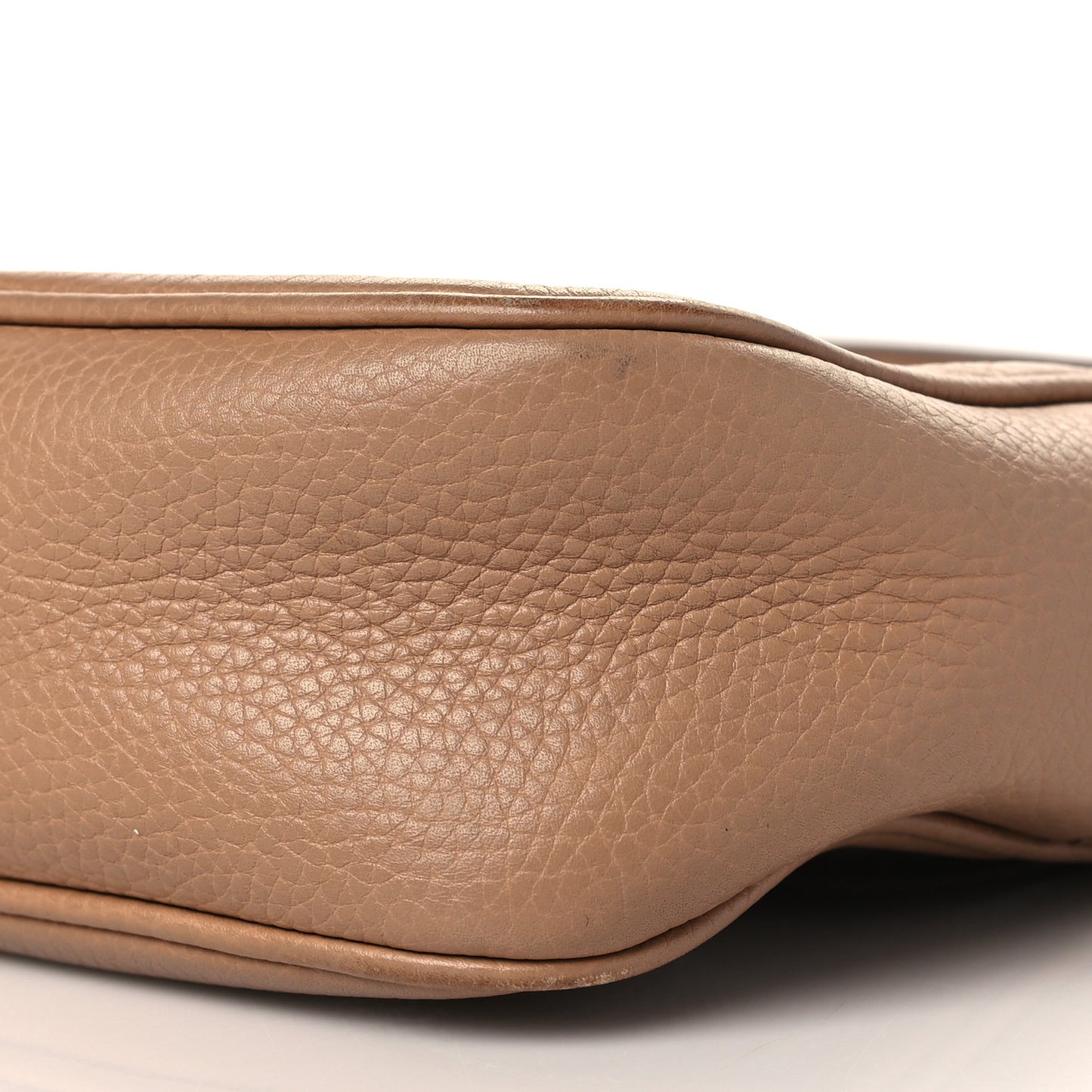 Pebbled Calfskin Small Soho Disco Bag Camelia