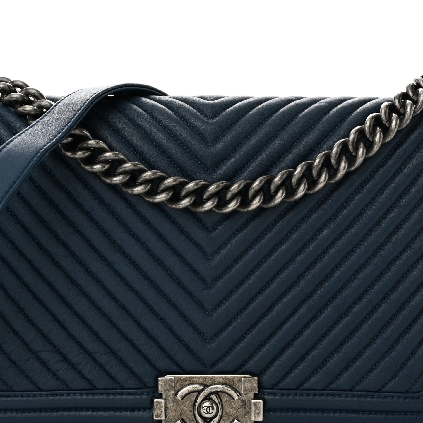 Wrinkled Lambskin Chevron Quilted New Medium Boy Flap Navy Blue