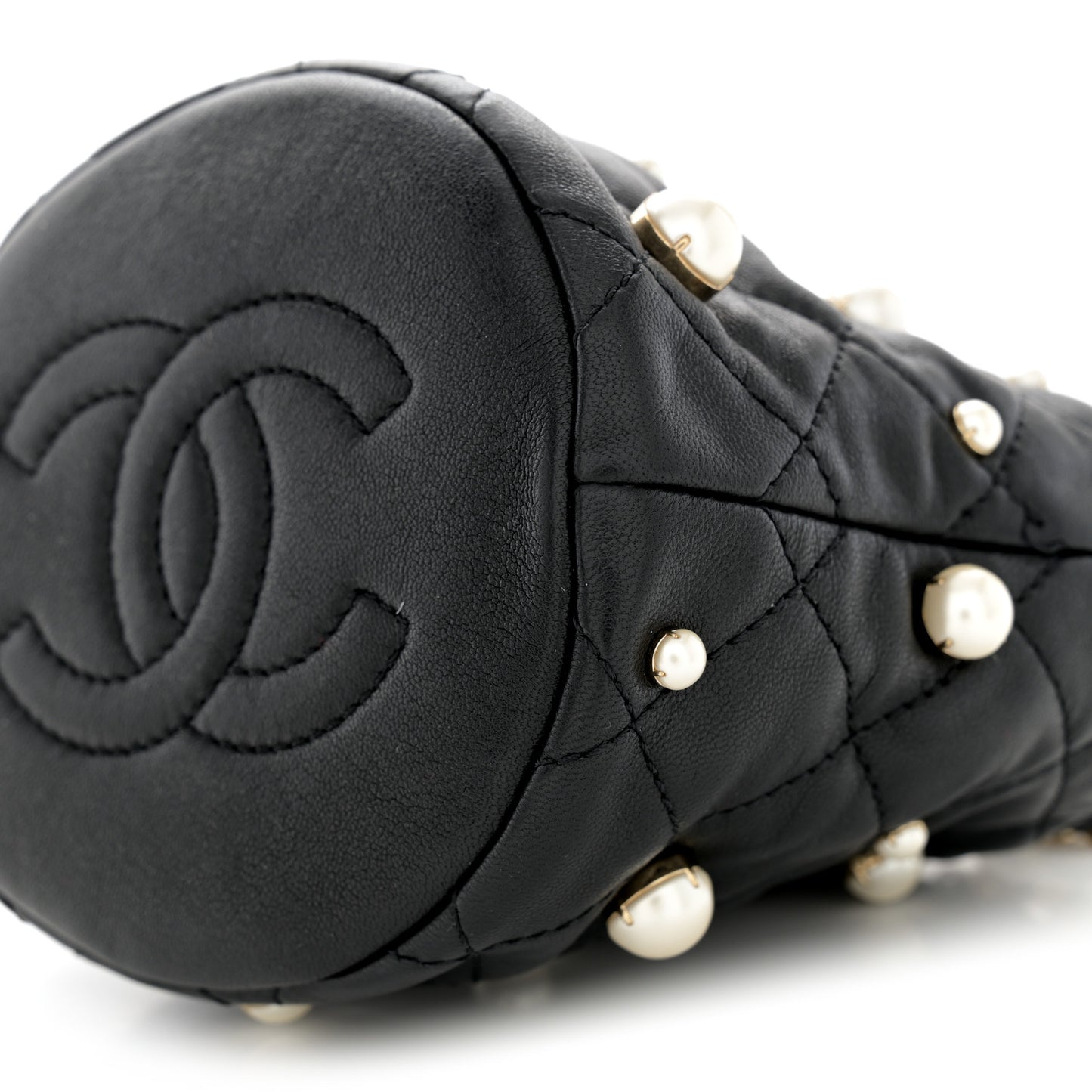 Lambskin Quilted Pearl Mini About Pearls Drawstring Bag Black