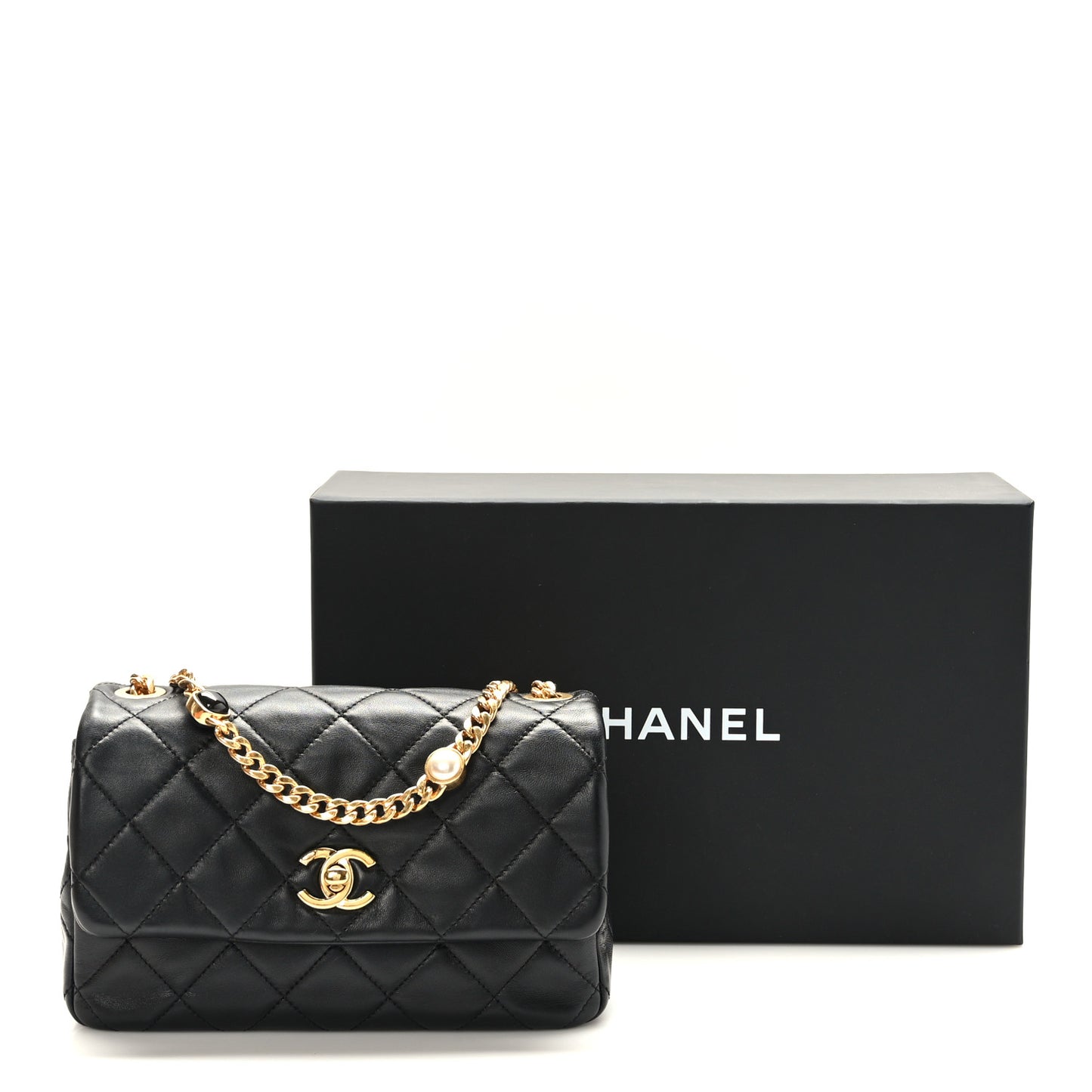 Lambskin Resin Pearl Quilted Small Flap Black
