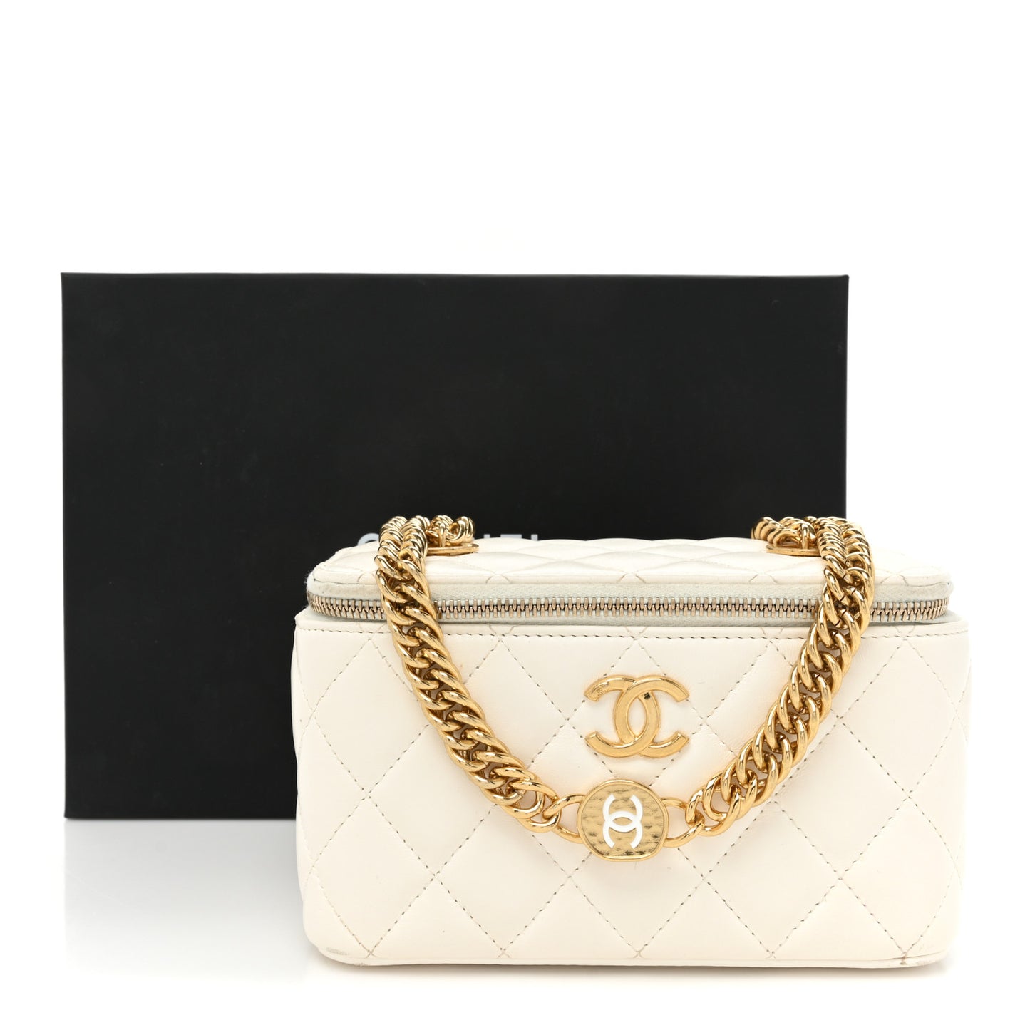 Lambskin Resin Quilted Vanity Case With Chain White