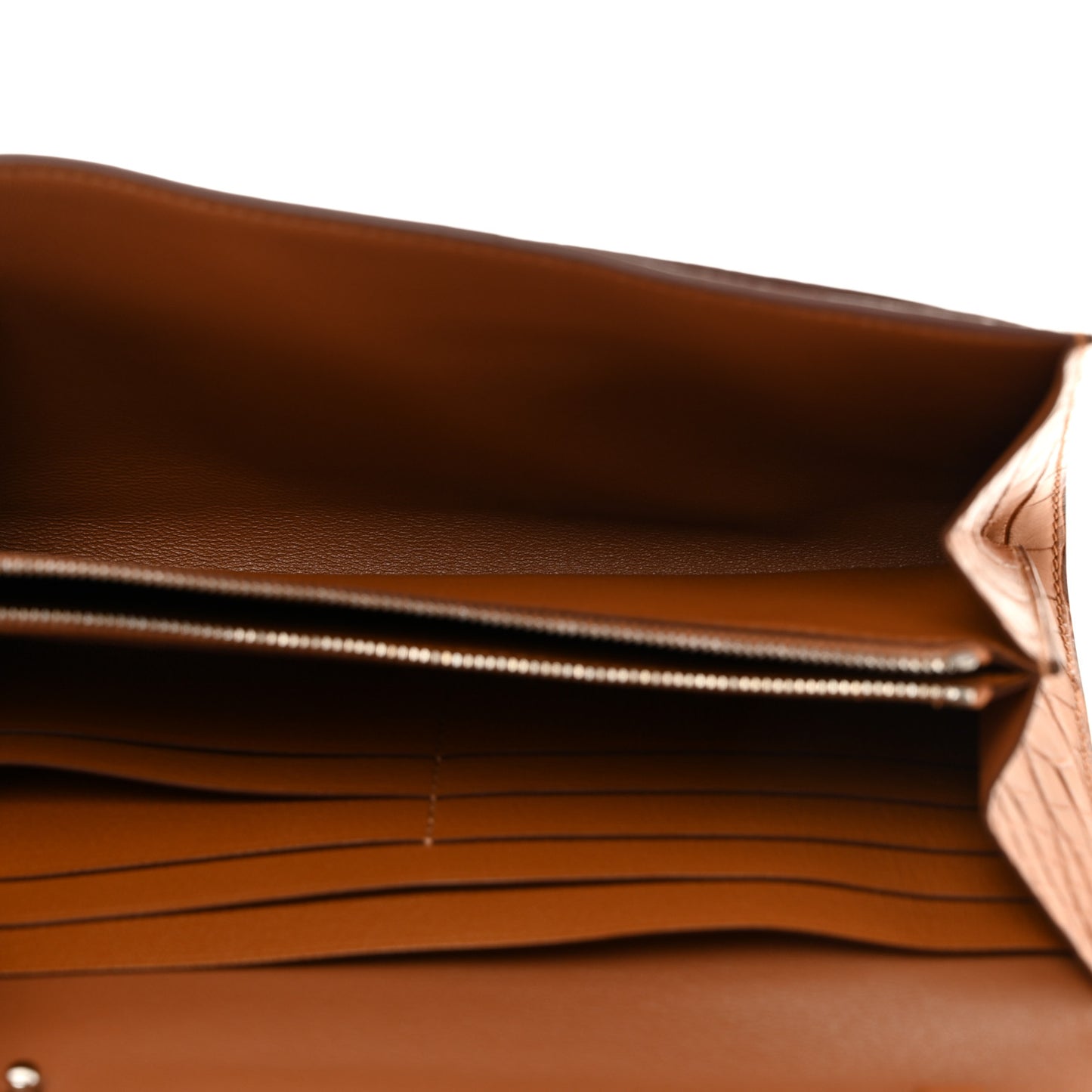 Matte Alligator Constance Long Wallet To Go Fauve