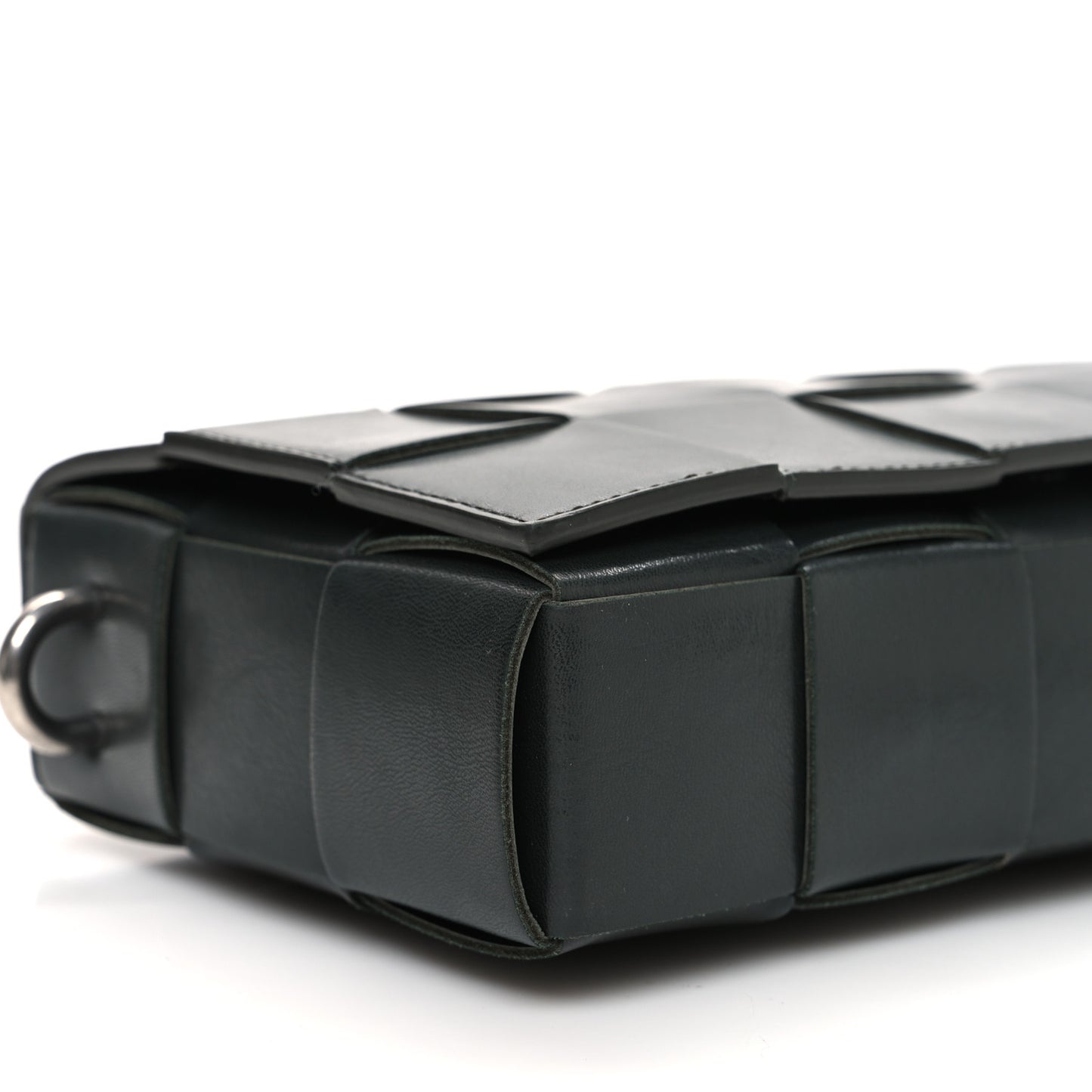 Calfskin Maxi Intreccio Cassette With Strap Bag Dark Green