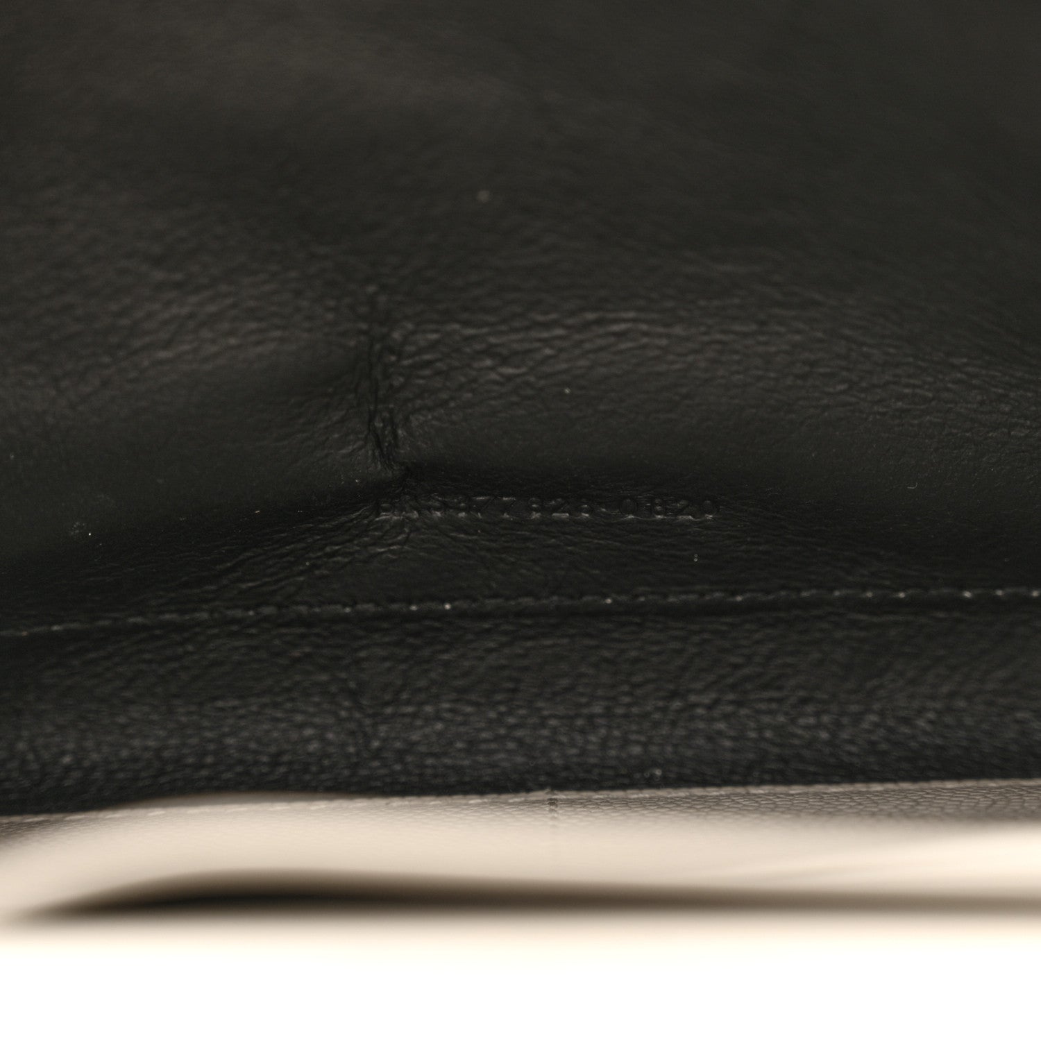 Saint Laurent Grain De Poudre Matelasse Chevron Monogram Chain Wallet Crema Soft 7 of 17