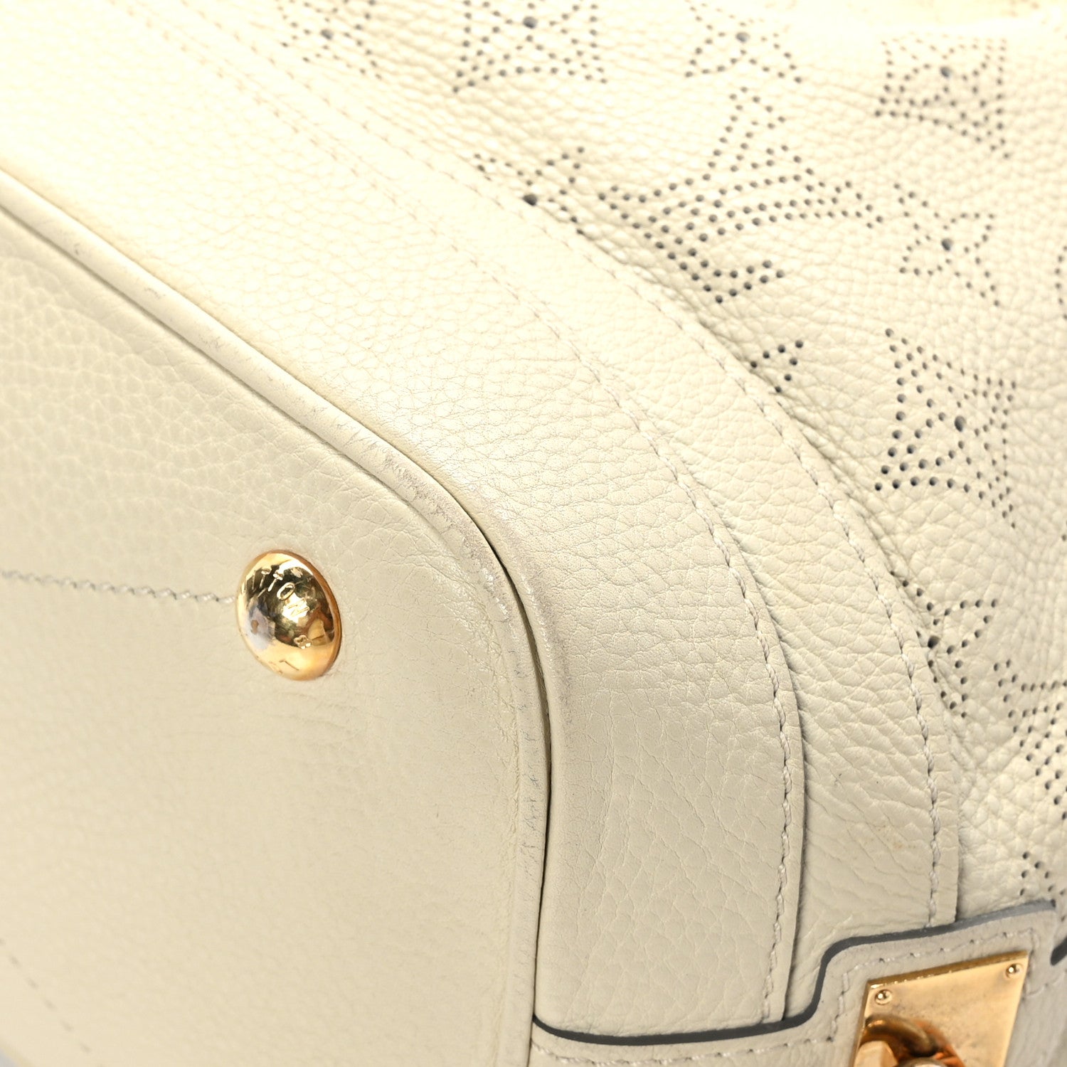 Louis Vuitton Mahina Stellar PM Ivory 10 of 13