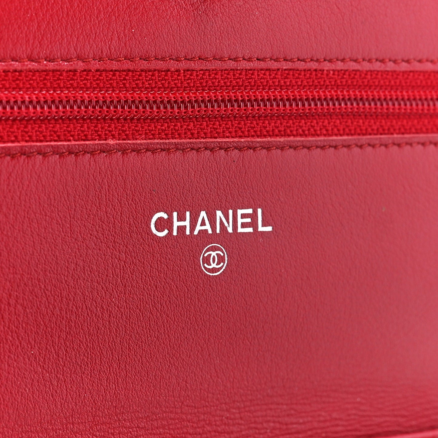 Caviar Timeless CC Wallet on Chain WOC Red