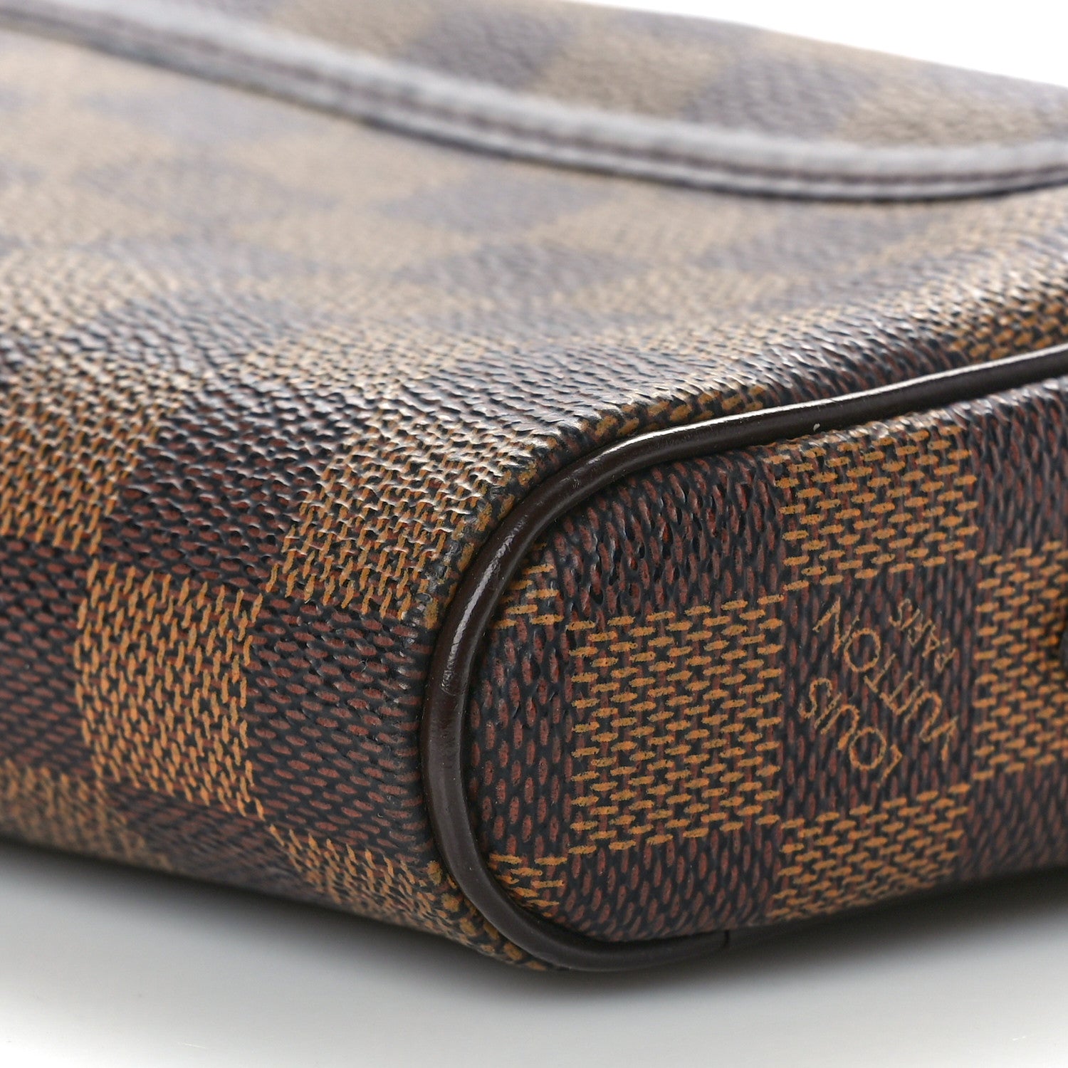 Louis Vuitton Damier Ebene Pochette Ipanema 9 of 9