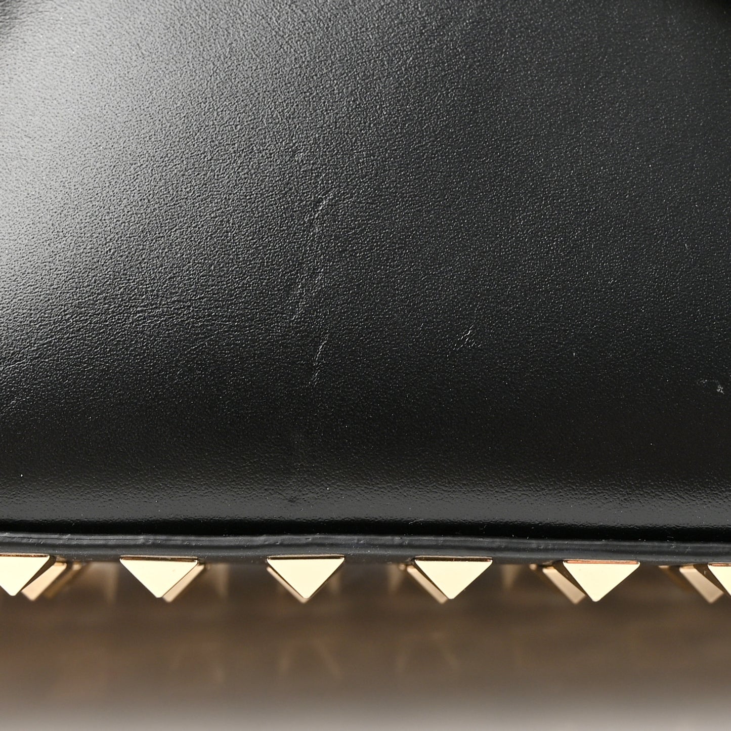 VALENTINO GARAVANI Smooth Calfskin Rockstud East West Crossbody Clutch Bag Black