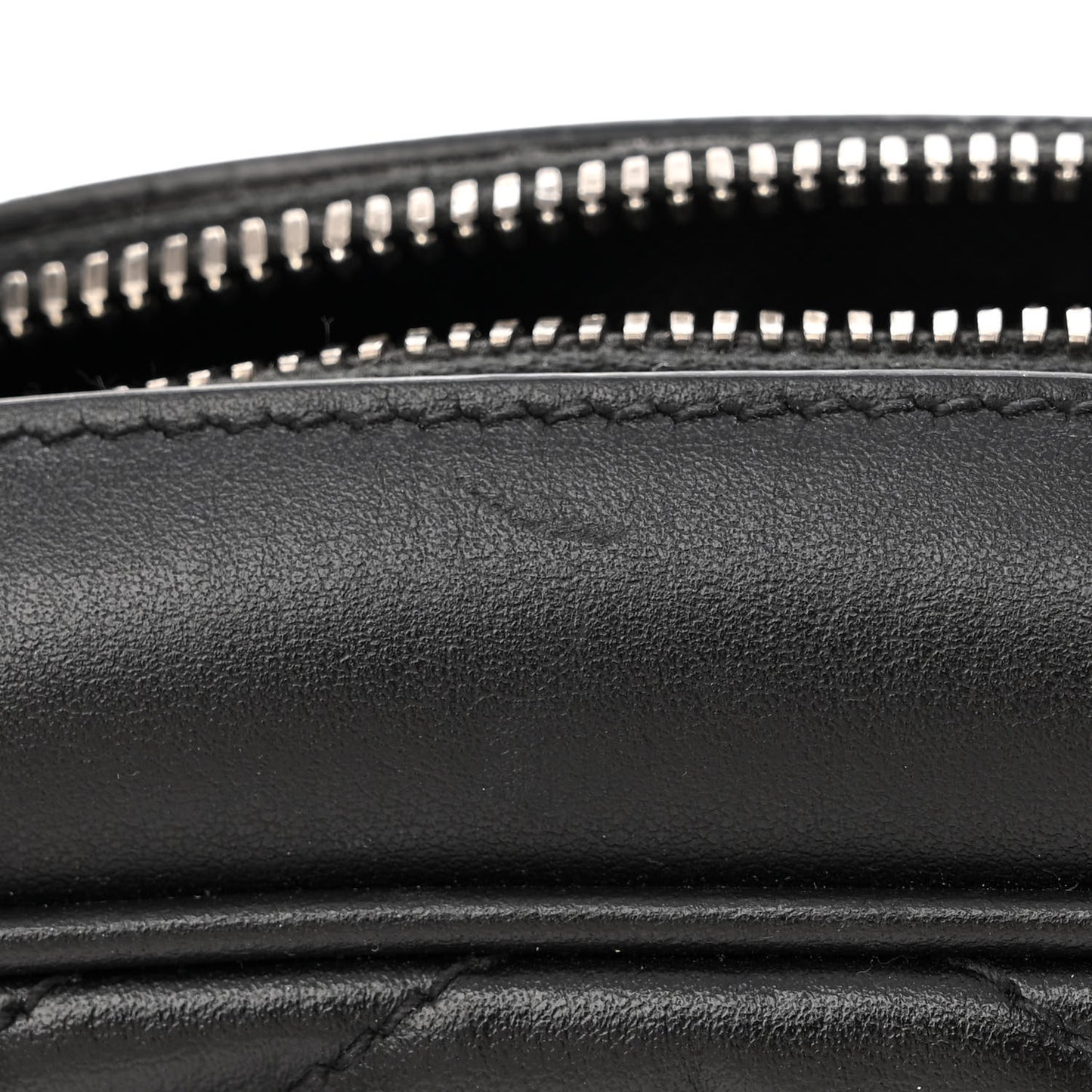Calfskin Matelasse Monochrome Small GG Marmont Chain Shoulder Bag Black