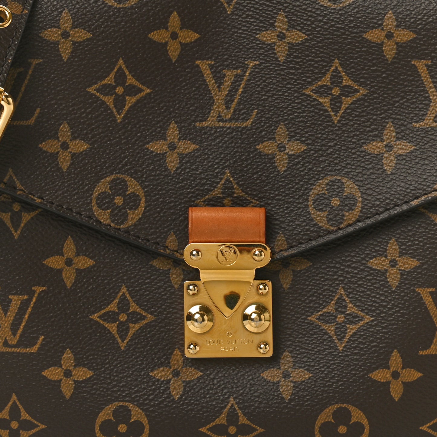 Monogram Pochette Metis
