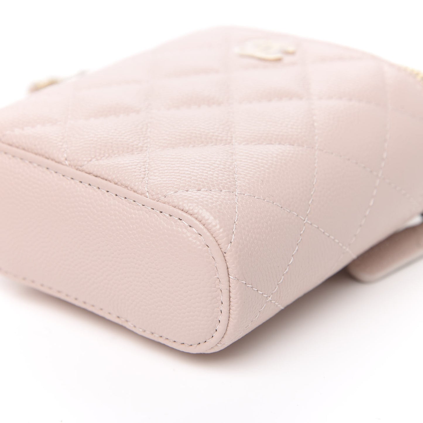 Caviar Quilted Small Vertical Coco Beauty Vanity Case With Chain Light Pink