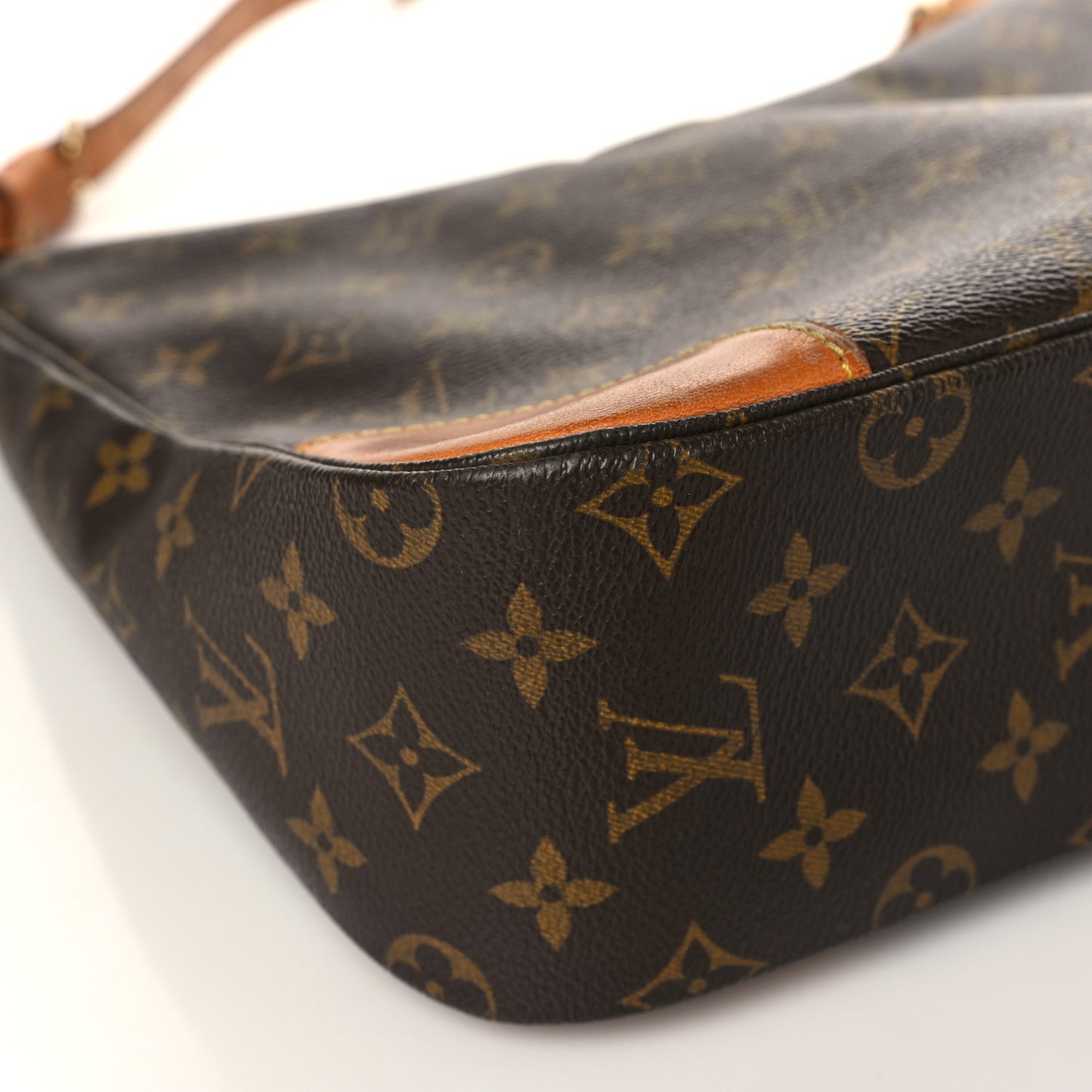 Monogram Boulogne 30