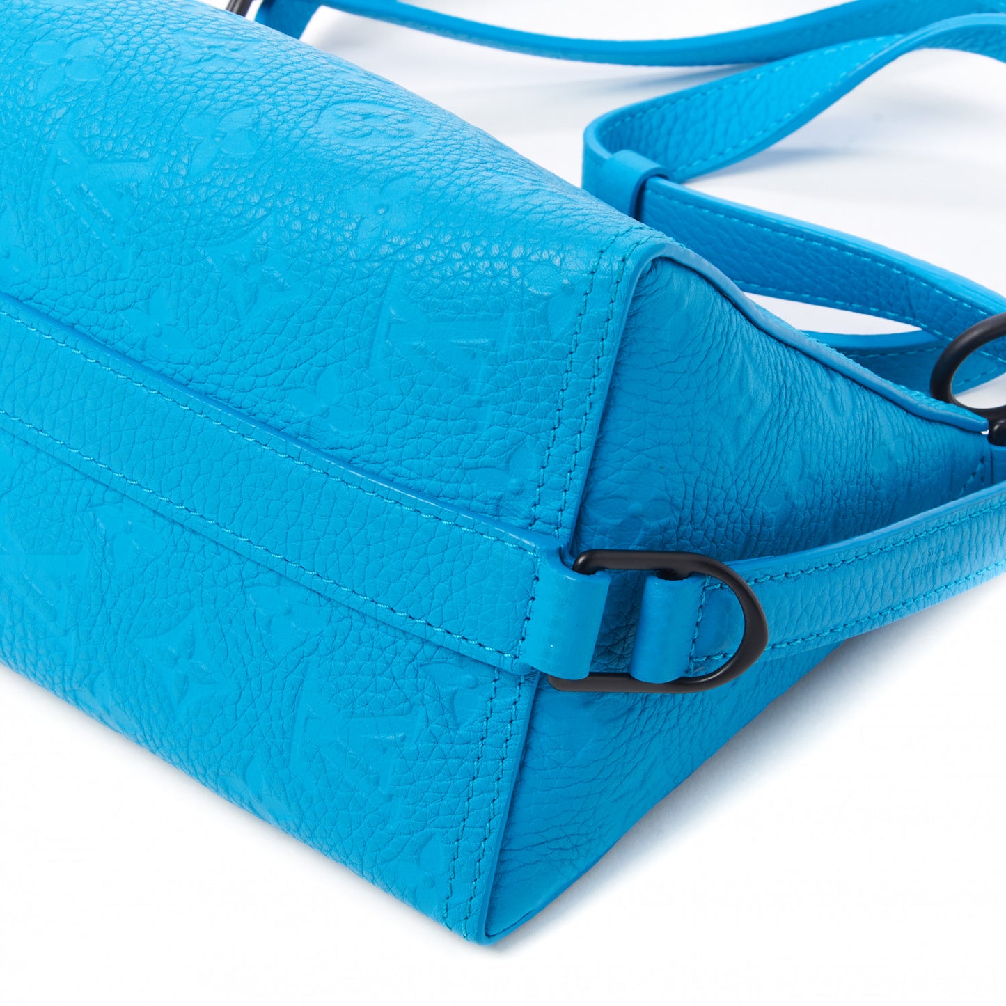 Taurillon Monogram Triangle Messenger Turquoise