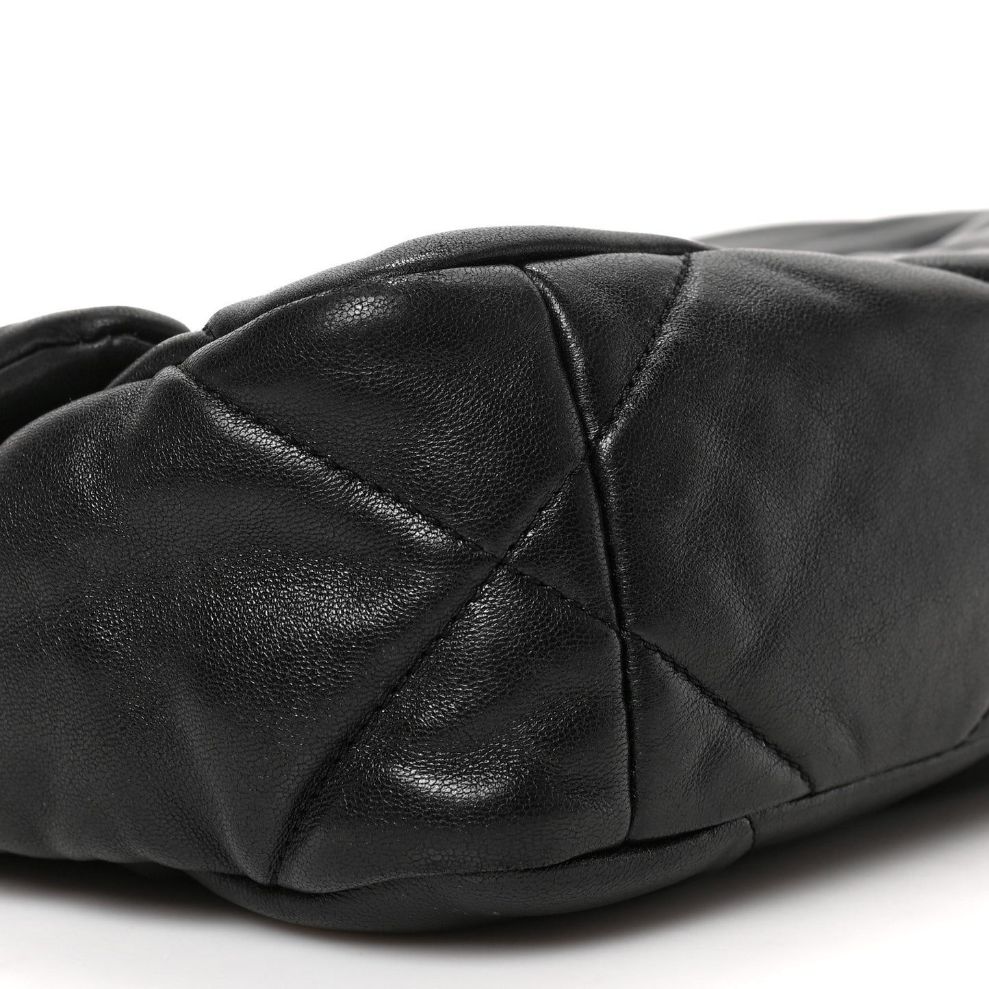 Lambskin Quilted Medium Chanel 19 Flap Black