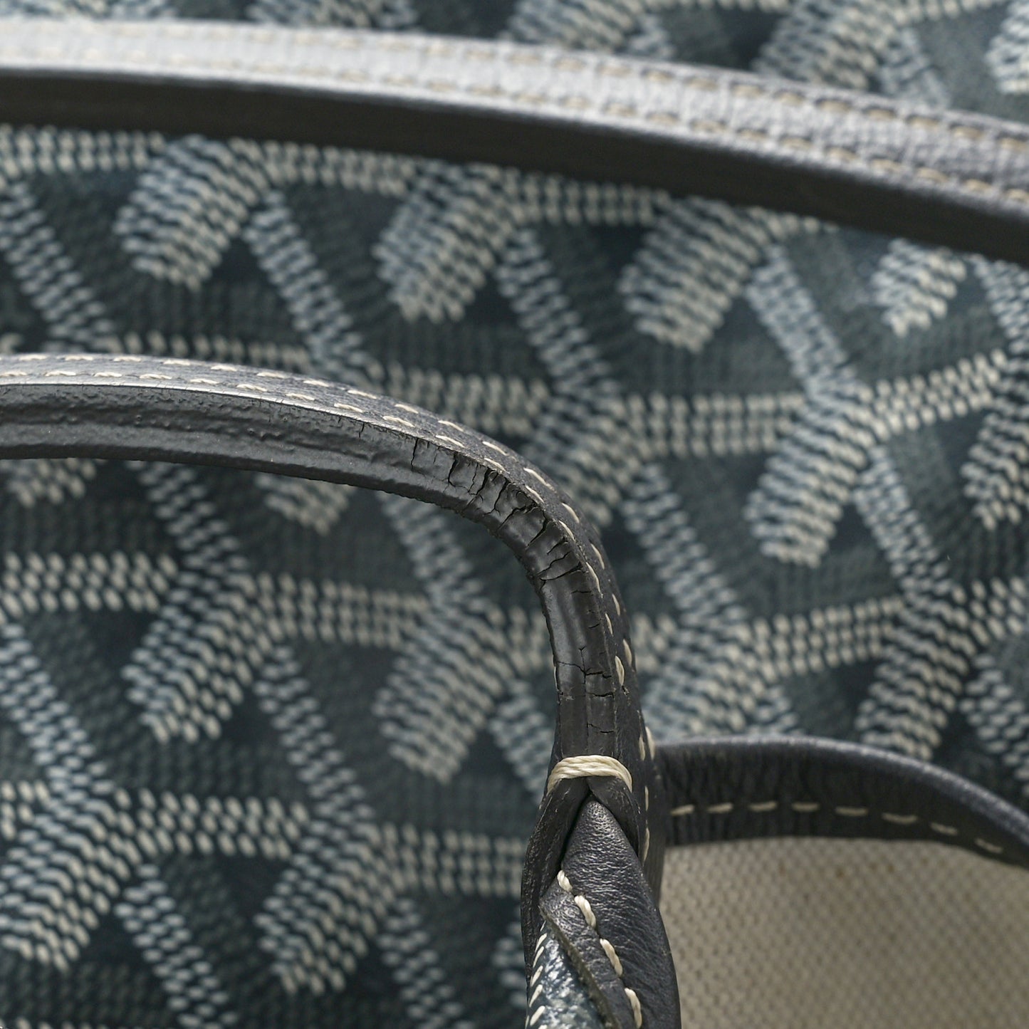 Goyardine Saint Louis GM Grey