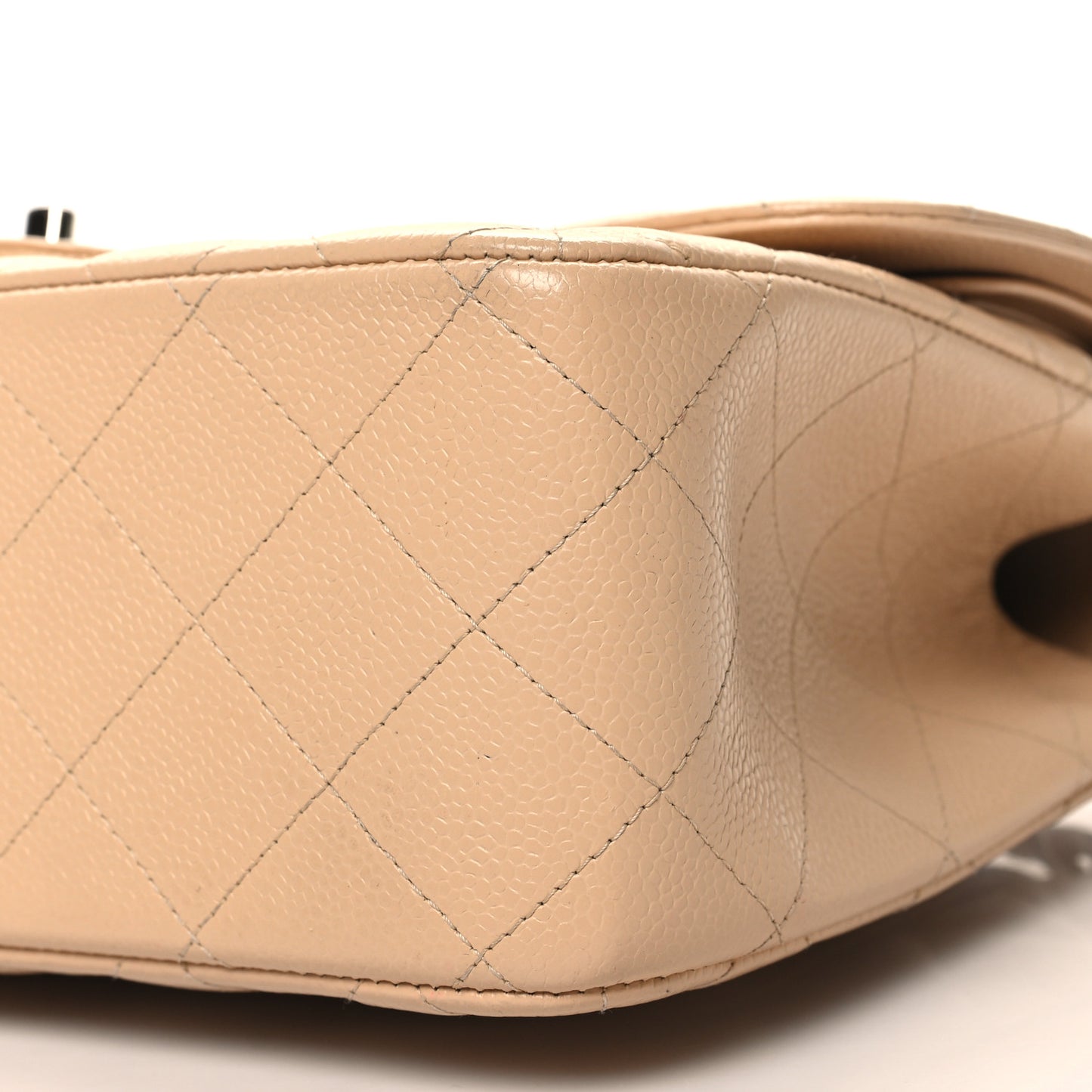 Caviar Quilted Jumbo Double Flap Beige Clair