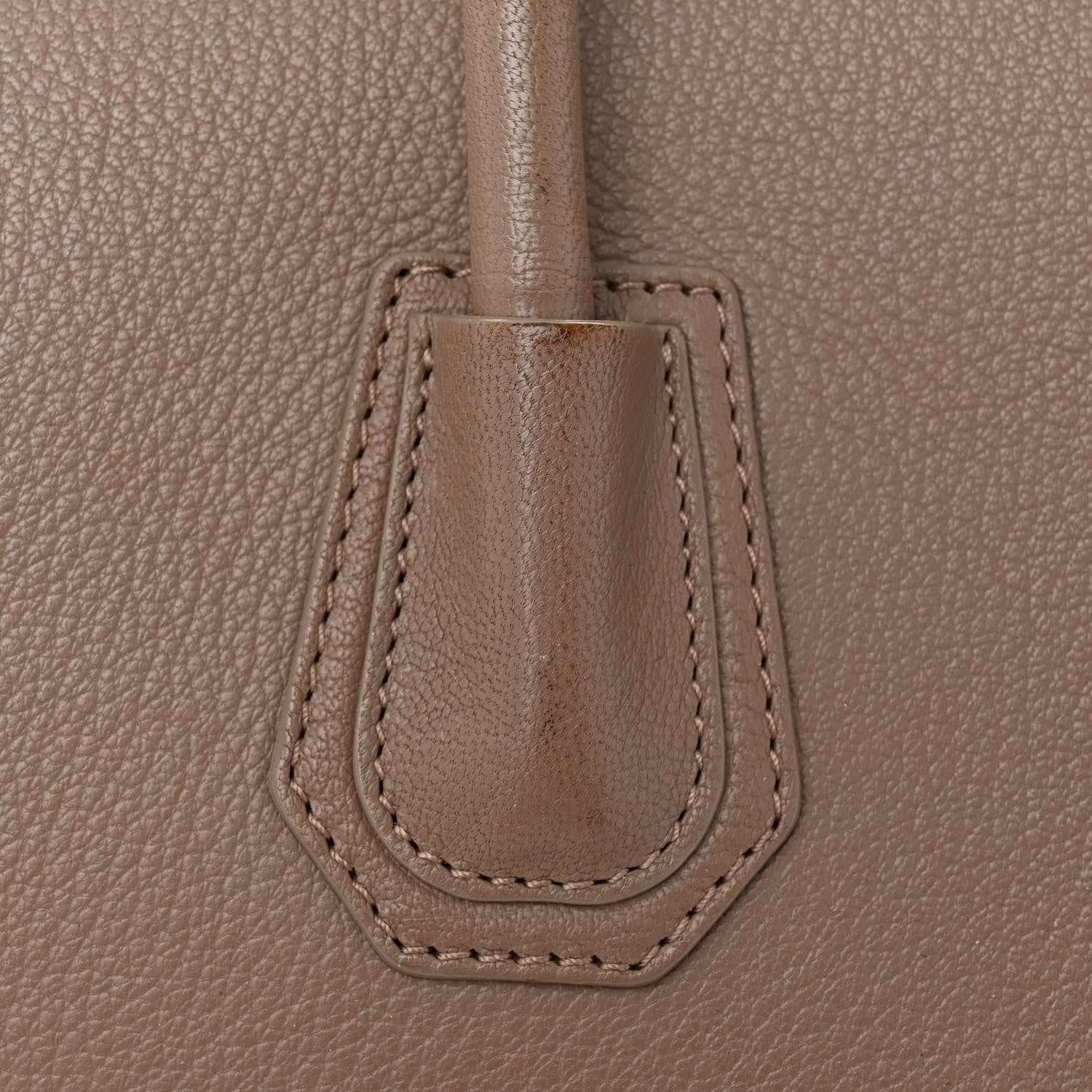 Givenchy Sugar Goatskin Medium Antigona Sand 15 of 16