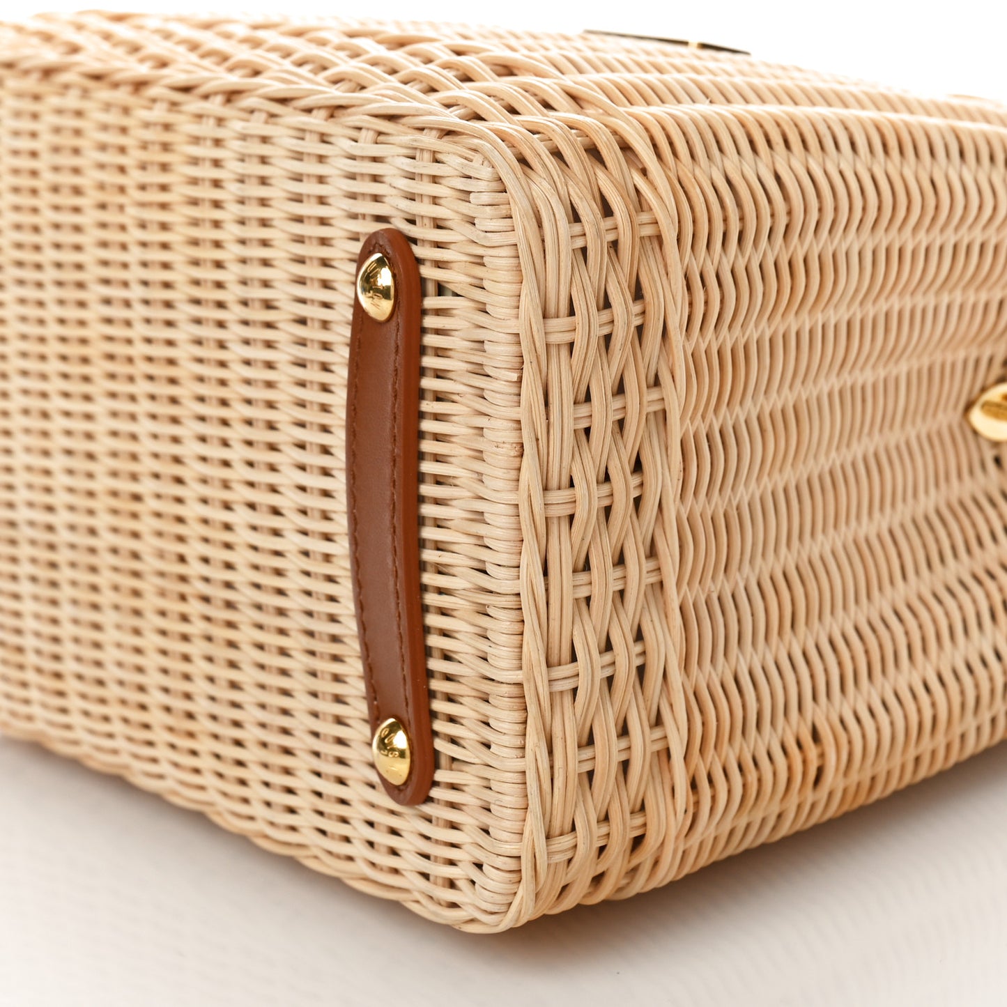 Rattan Calfskin Capucines BB Tan