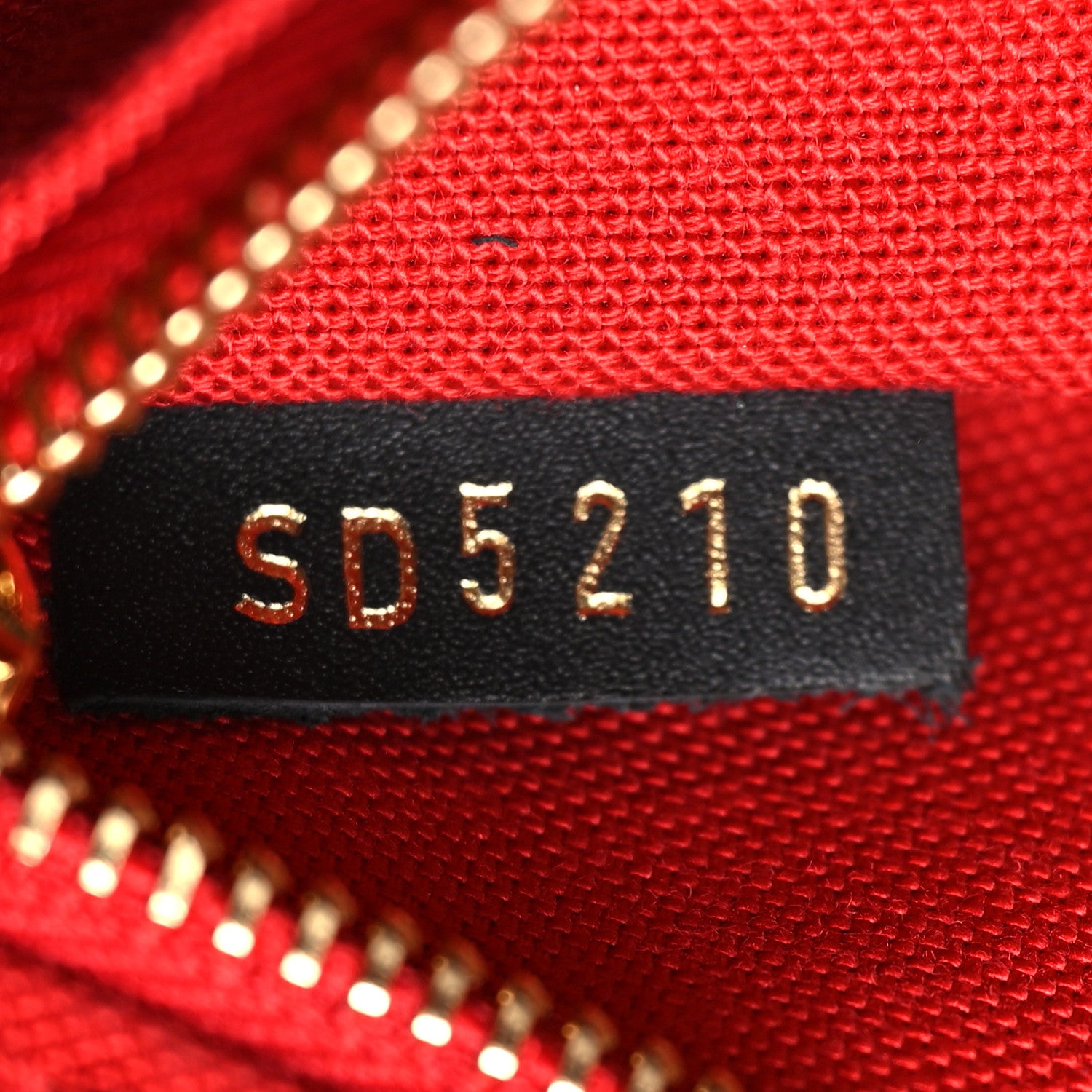 Louis Vuitton Reverse Monogram Giant Onthego MM 7 of 13